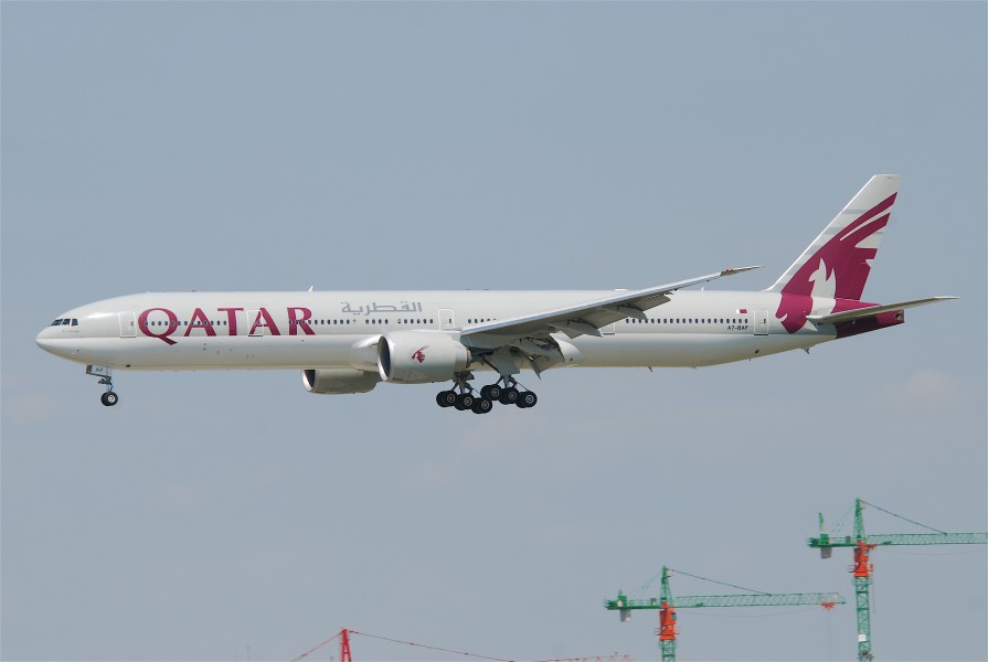 Qatar Airways Boeing 777-300ER; A7-BAF@FRA;16.07.2011 609gs (6190019221)
