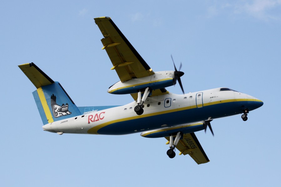 RAC Bombardier DHC8-Q100(JA8935) (4258126795)