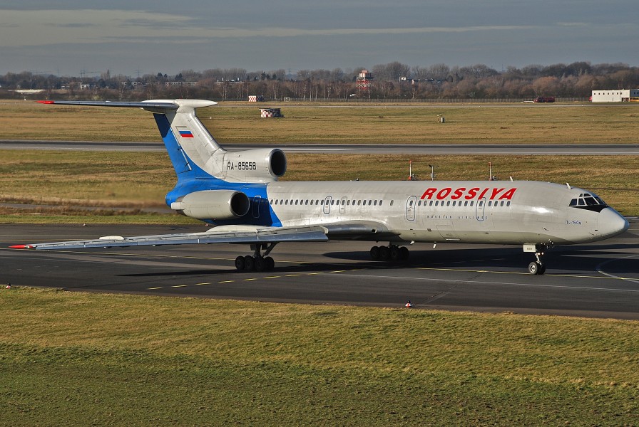 Rossiya Tupolev 154M, RA-85658@DUS,13.01.2008-492hx - Flickr - Aero Icarus