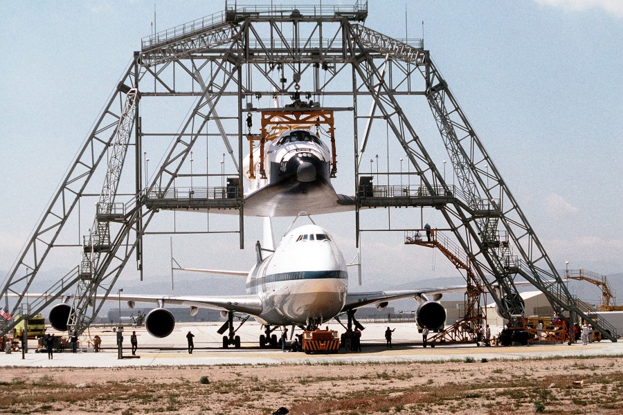 Shuttle Carrier Aircraft beneath the Space Shuttle Endeavour