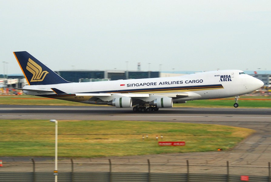 Singapore Airlines Cargo Boeing 747-400; 9V-SFQ@LHR;05.06.2010 576oq (4691690038)