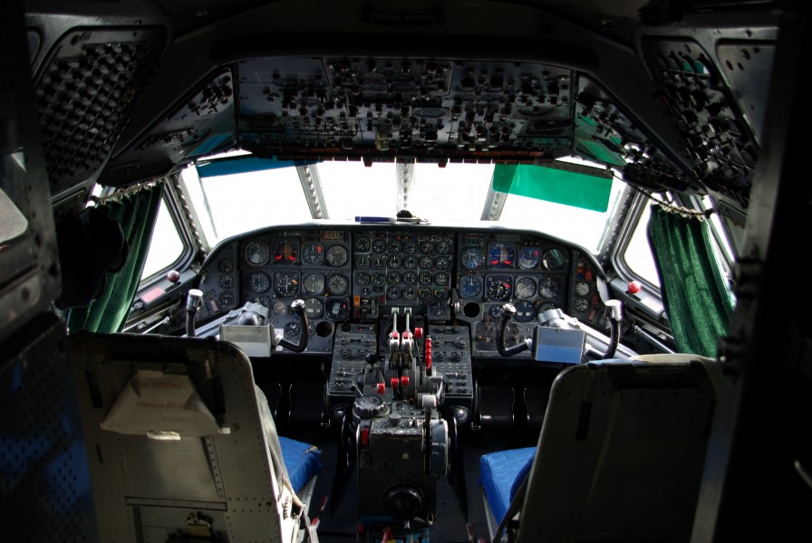 Sud-Aviation Caravelle - Cockpit (MAA)