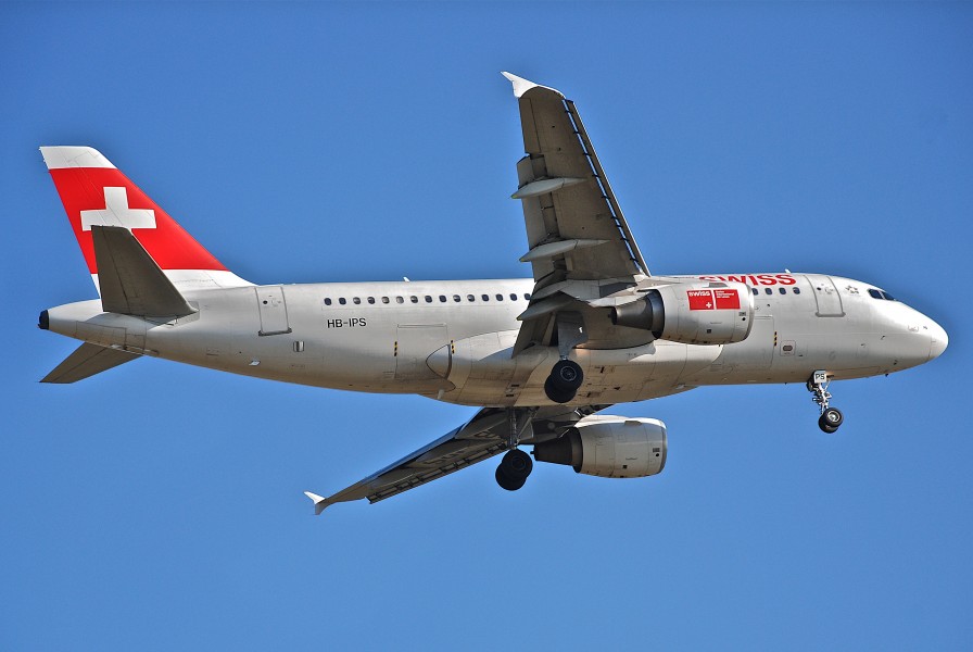 Swiss Airbus A319-112; HB-IPS@ZRH;30.01.2007 450eq (7282795214)
