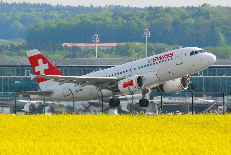 Swiss Airbus A319; HB-IPR@ZRH;09.05.2010 571aa (4591614217)