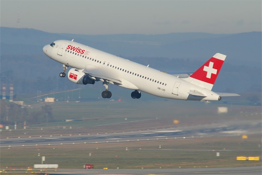 Swiss Airbus A320-214; HB-IJD@ZRH;26.12.2011 632an (6581255621)