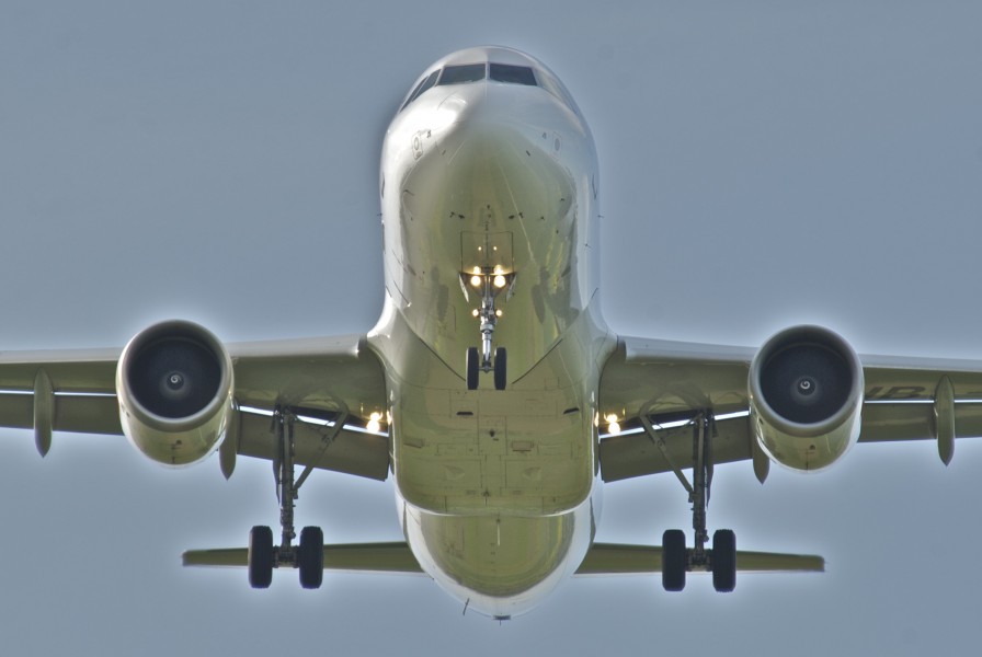 Swiss Airbus A320-214; HB-IJS@ZRH;28.04.2012 649bh (7140428097)