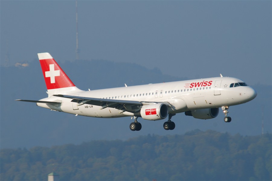 Swiss Airbus A320-214; HB-IJV@ZRH;16.04.2011 595ds (5628939441)