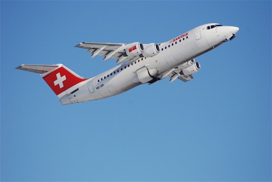 Swiss Avro RJ 100, HB-IXR@ZRH,28.01.2007-449aq - Flickr - Aero Icarus