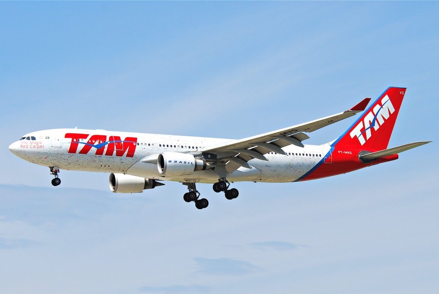 TAM Airbus A330-200; PT-MVG@FRA;16.07.2011 609kk (6190582466)
