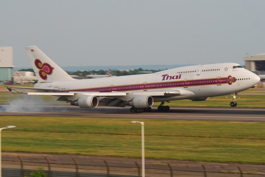 Thai Airways Boeing 747-4D7; HS-TGX@LHR;05.06.2010 576ob (4691041889)