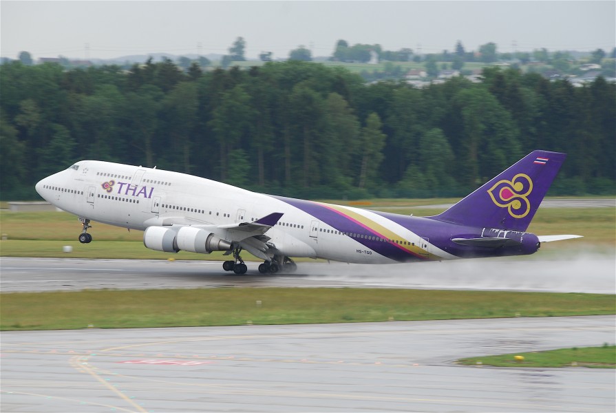 Thai Airways International Boeing 747-4D7; HS-TGO@ZRH;27.05.2011 598dd (5774766667)