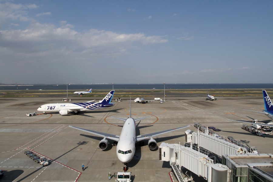 Tokyo International Airport (7034545103)