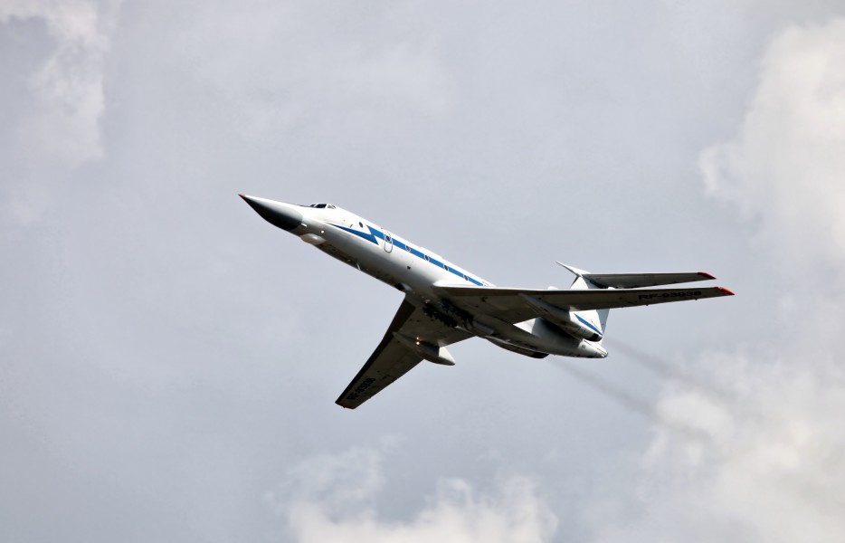 Tupolev Tu-134UBK in flight (1)
