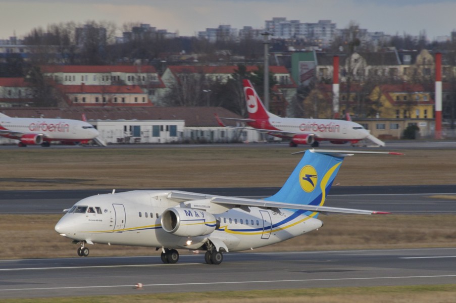Ukraine International Airlines Antonov An-148-100B; UR-NTC@TXL;30.12.2012 684de (8332155801)