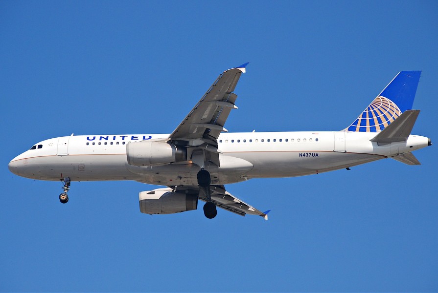 United Airlines Airbus A320-232; N437UA@LAX;11.10.2011 623eq (6646174881)