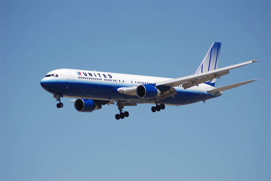 United Airlines Boeing 767-300; N656UA@LAX;18.04.2007 463ol (4271200760)
