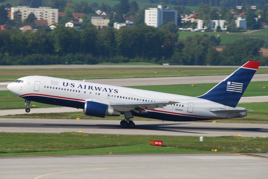US Airways Boeing 767-200; N250AY@ZRH;20.08.2009 551bm (4327129909)