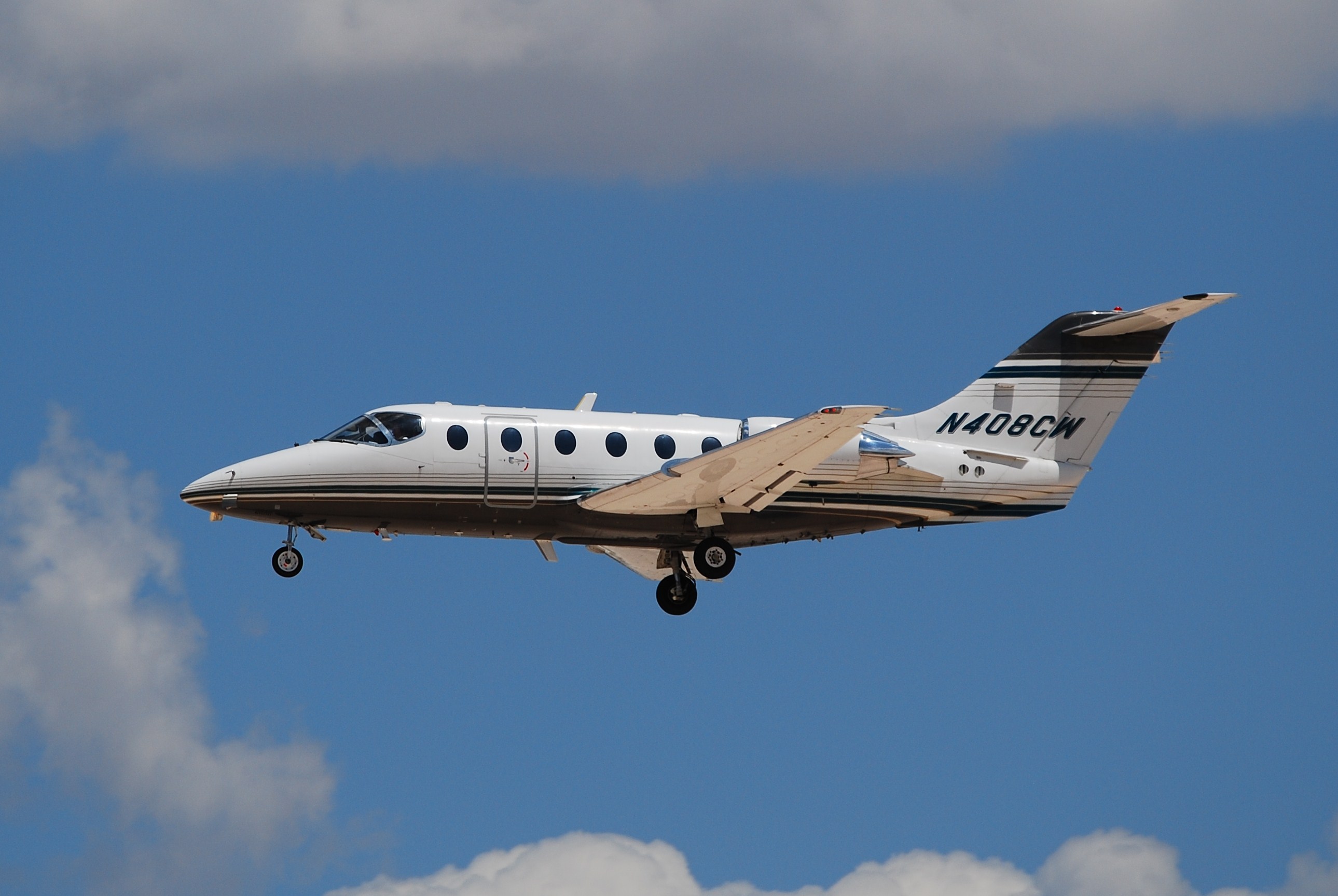 PRIVATE N408CW (2522661809)