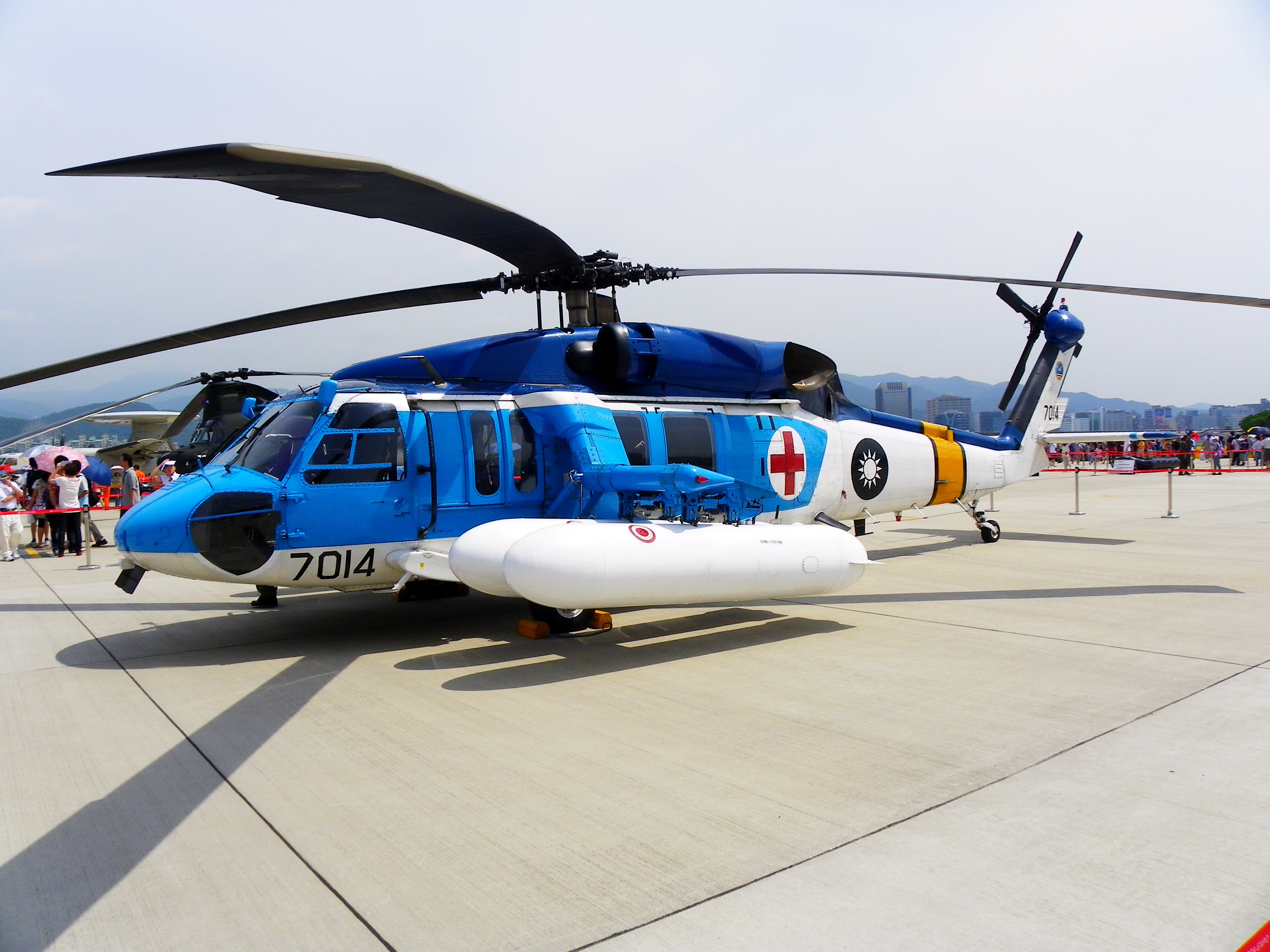 ROCAF S-70C Left Side View in Songshan Air Force Base 20110813