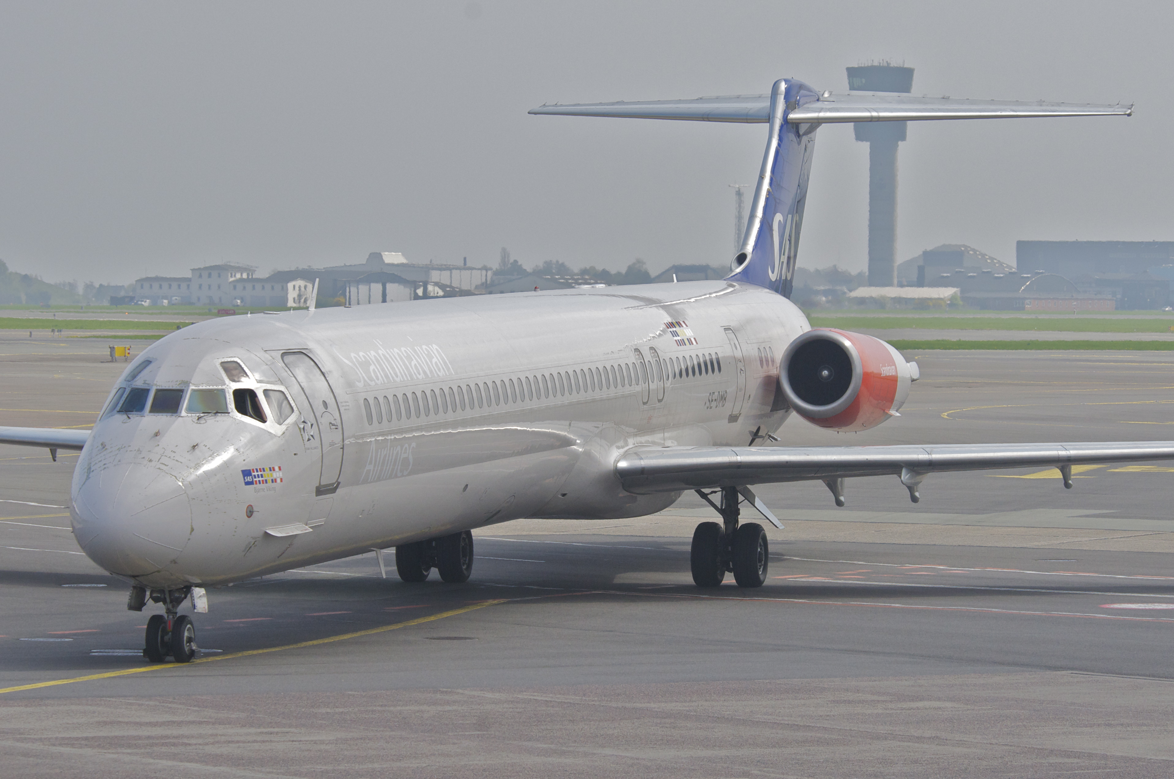 Scandinavian Airlines MD-81; SE-DMB@CPH;10.05.2013 706cf (8736993209)