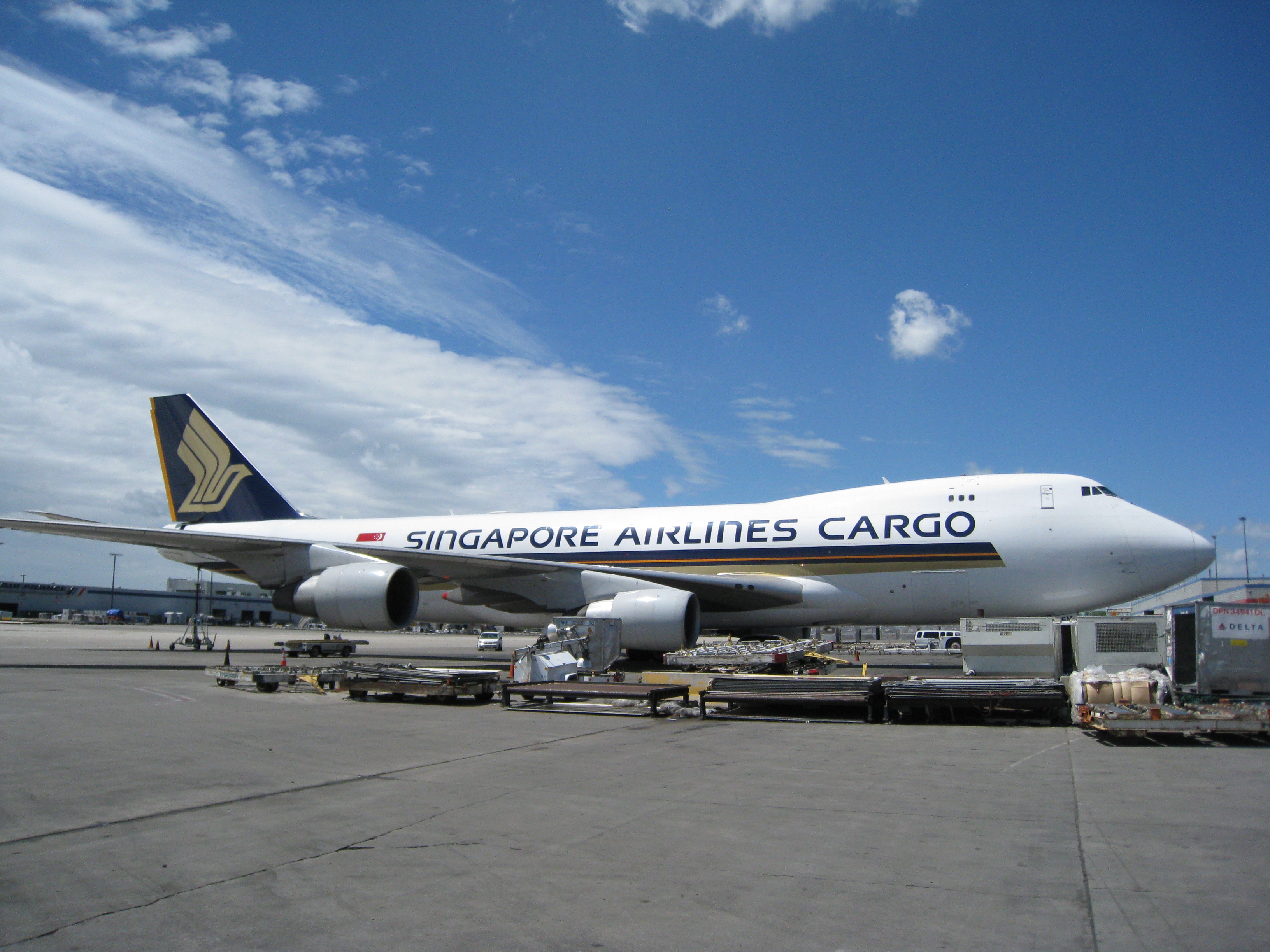 SIA Cargo B747-400F