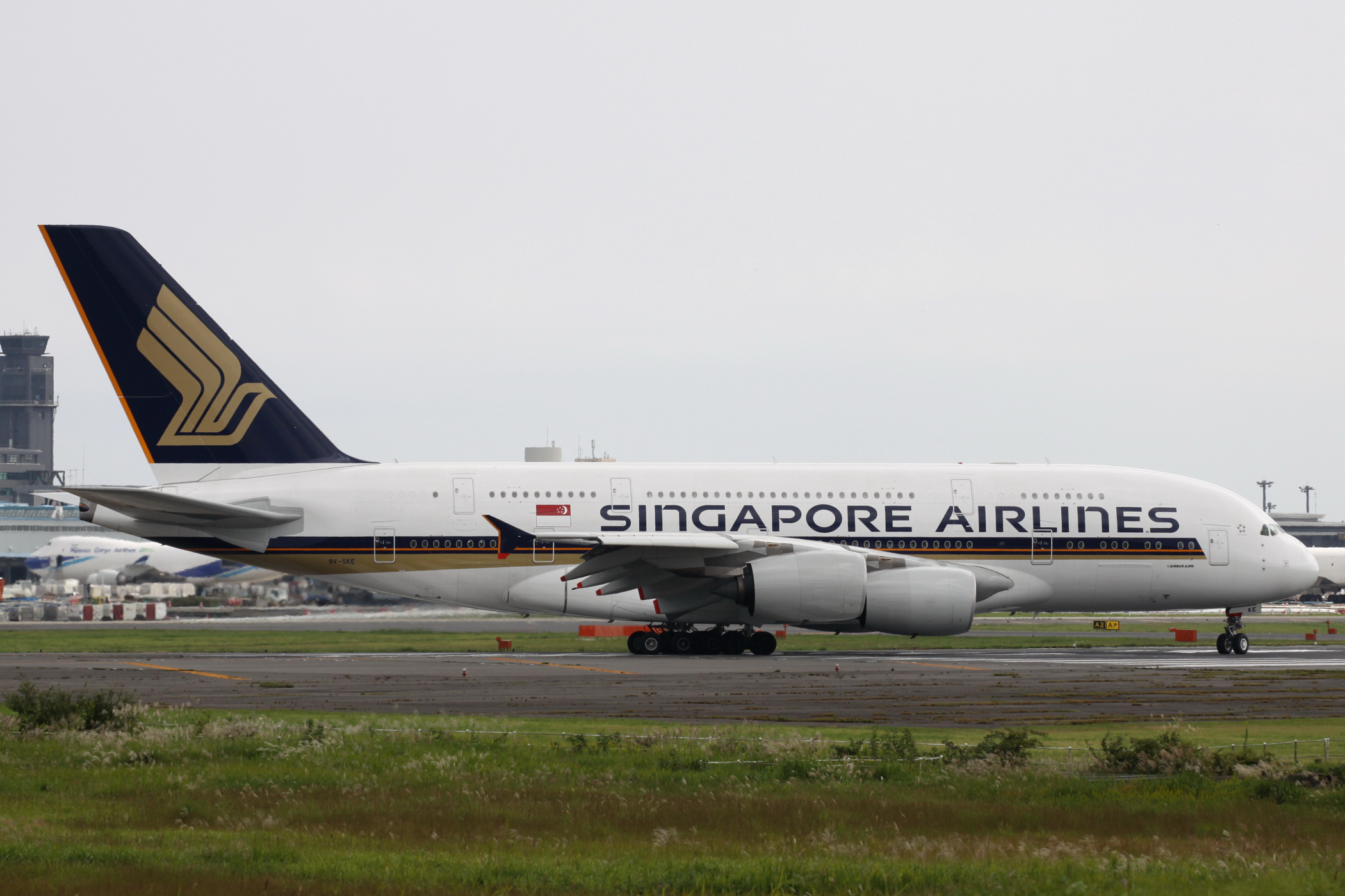 Singapore Airlines A380-800(9V-SKE) (3980381688)