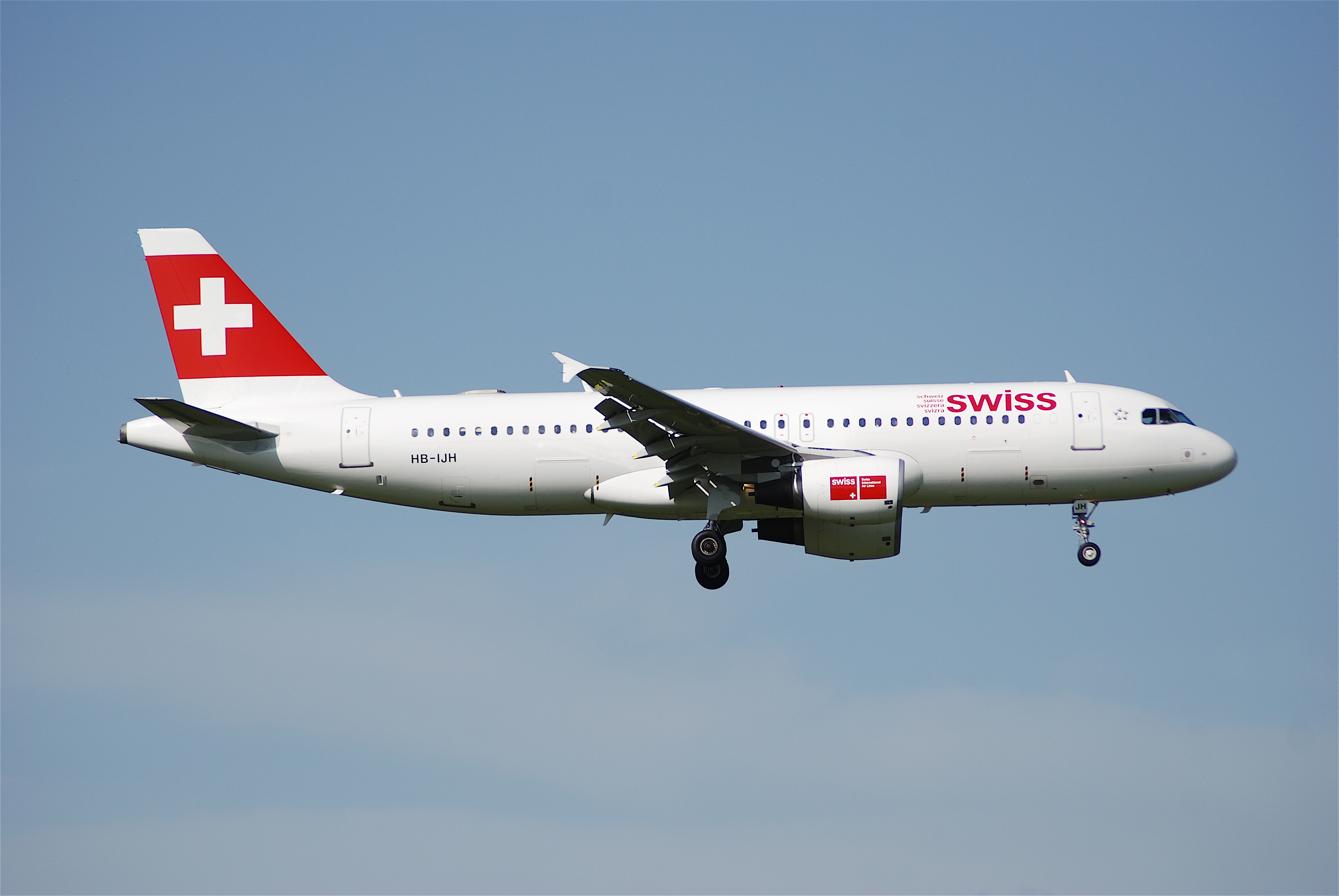 Swiss Airbus A320; HB-IJH@ZRH;22.05.2007 469fg (4291146855)