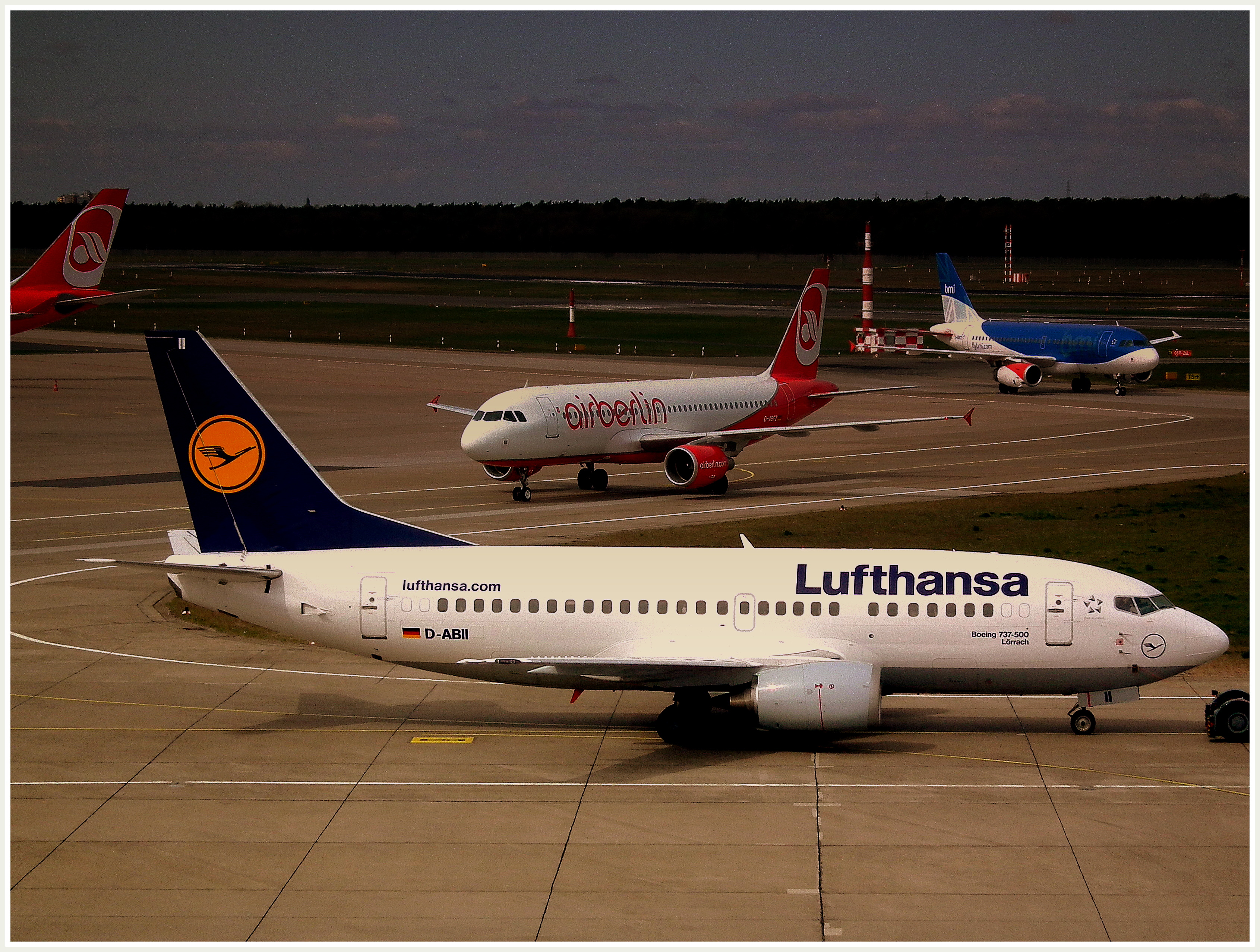 TEGAL FLUGHAFEN BERLIN GERMANY APRIL 2012 (6954000250)