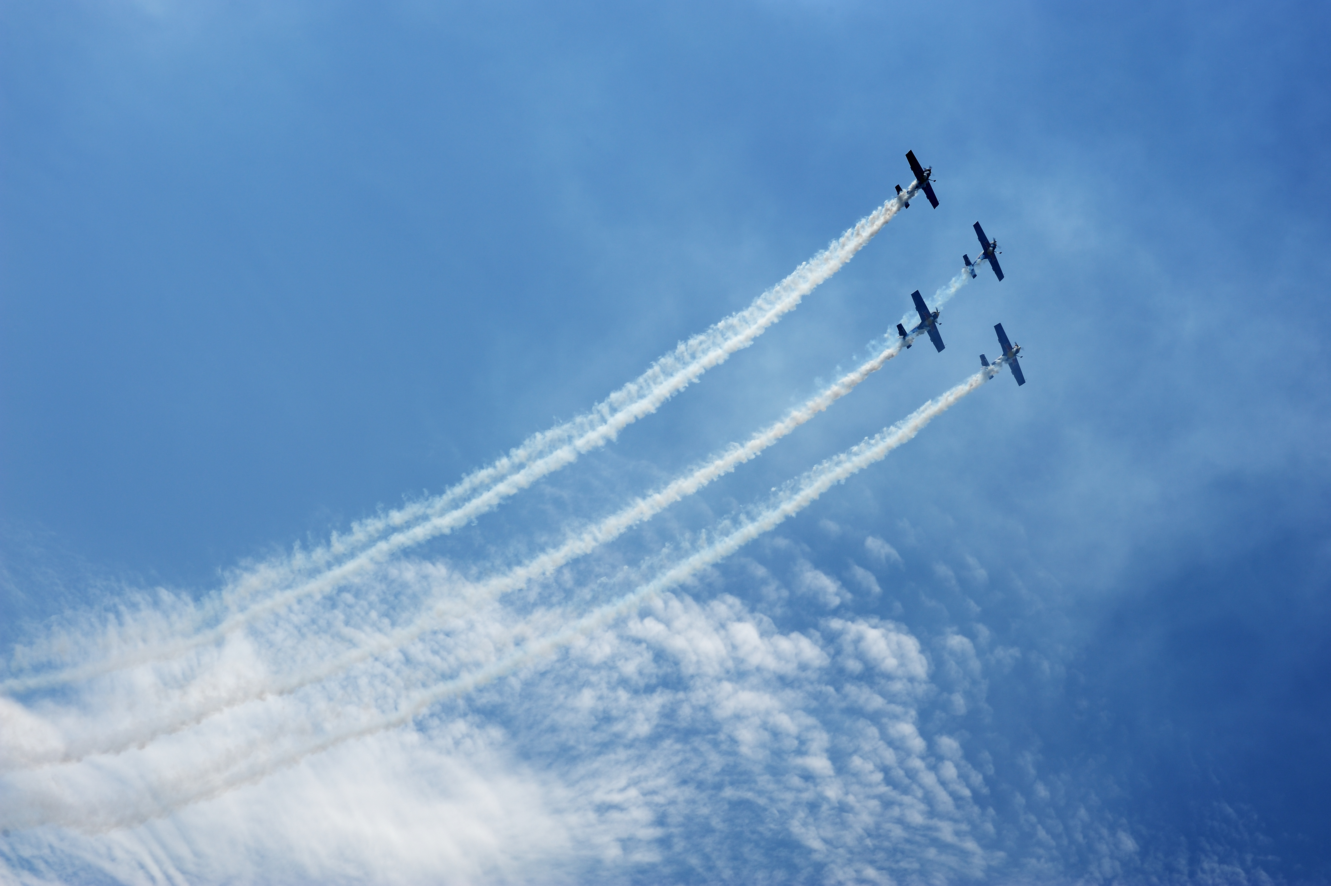 The Flying Bulls Aerobatics Team (4715717771)