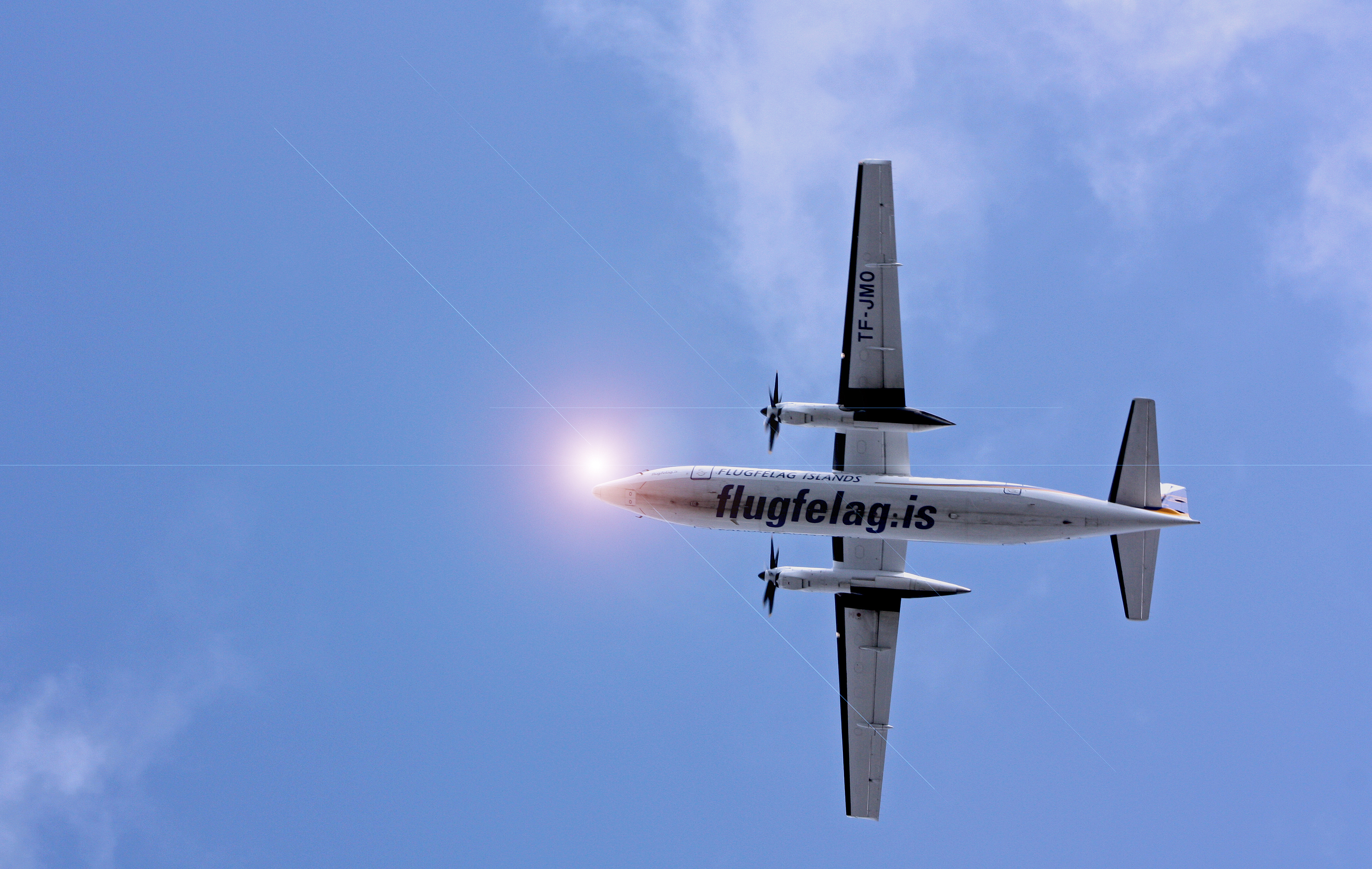 They fly through the air (3577279270)