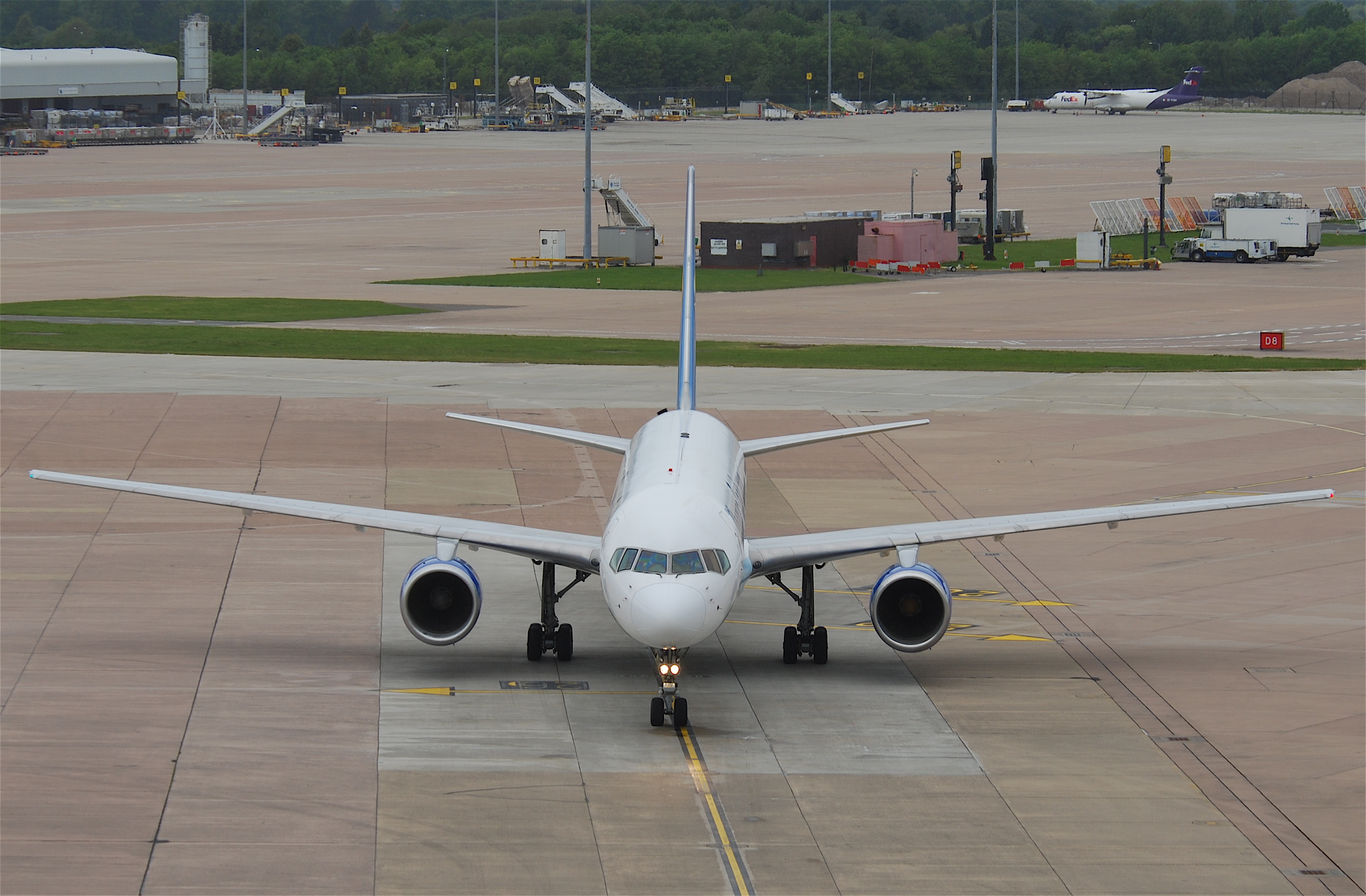 Thomas Cook Airlines Boeing 757-28A; G-TCBA@MAN;15.05.2011 597di (5740589825)