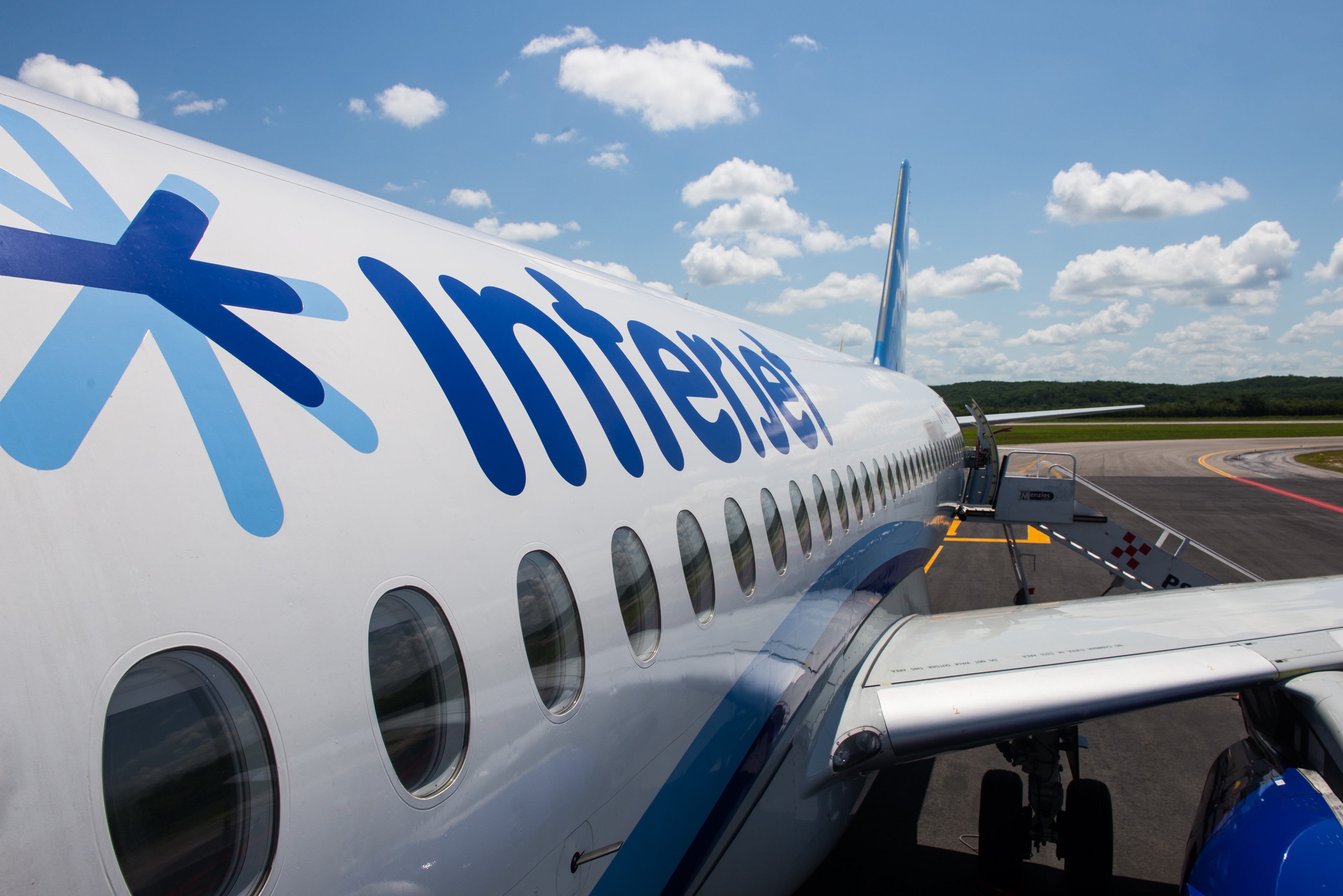15-07-14-Suchoj-Superjet-100-RalfR-WMA 0555