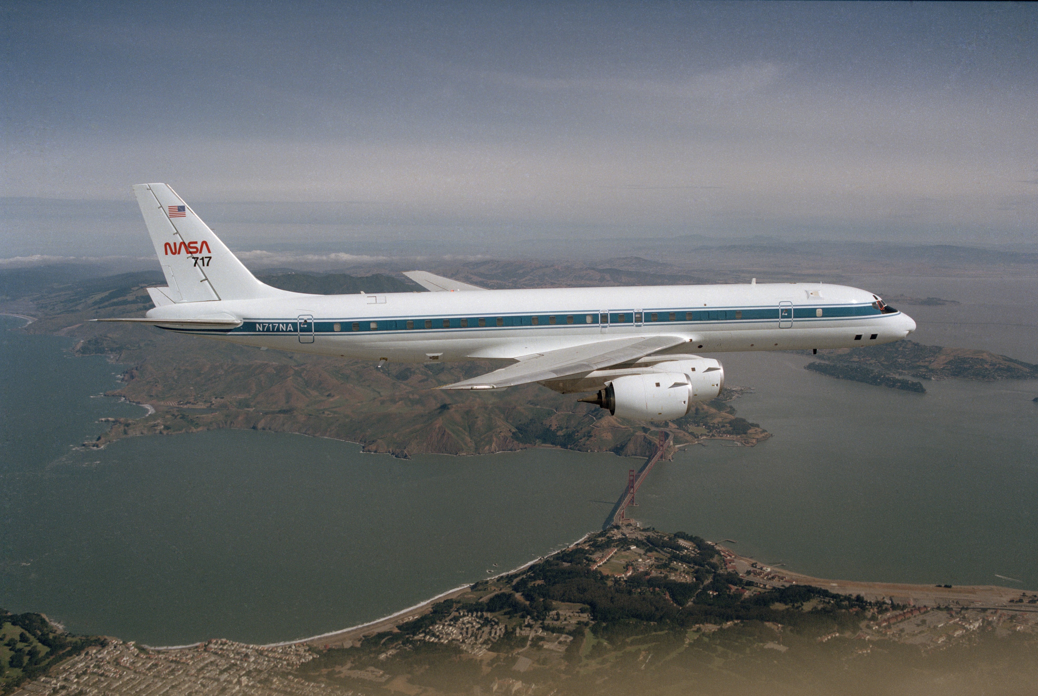 NASA Douglas DC-8 over San Fancisco