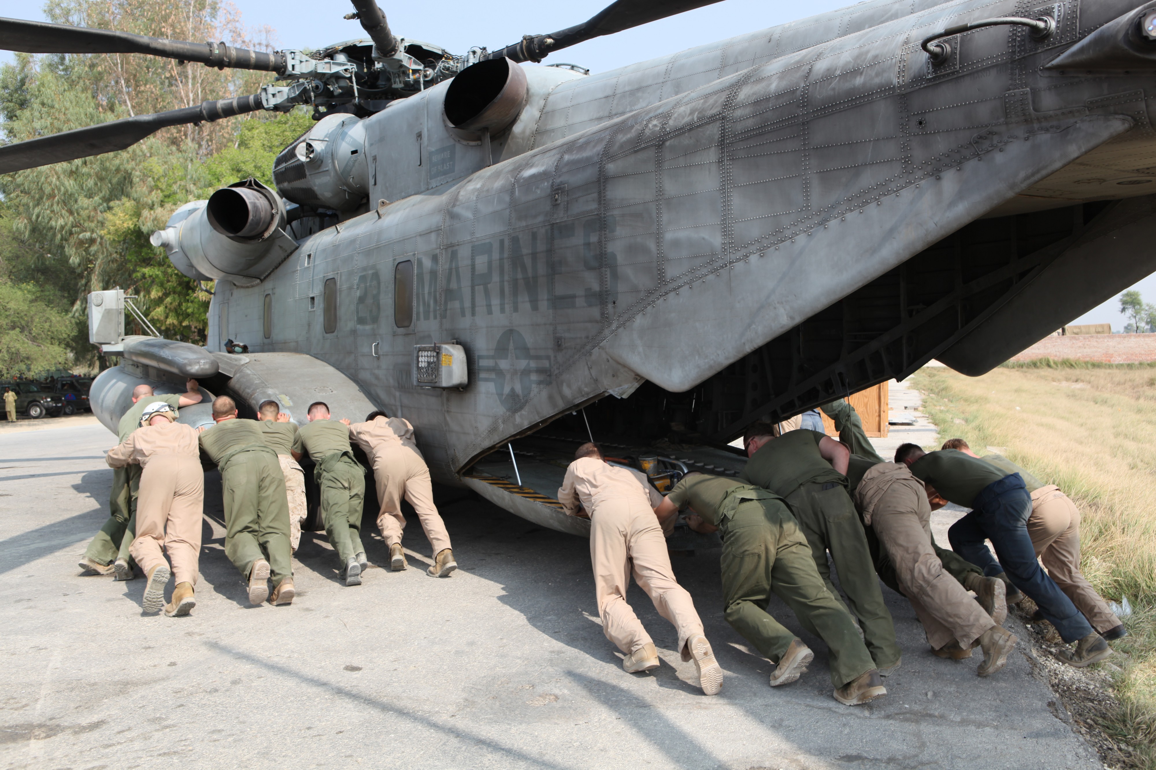 USMC-101111-M-8012P-033