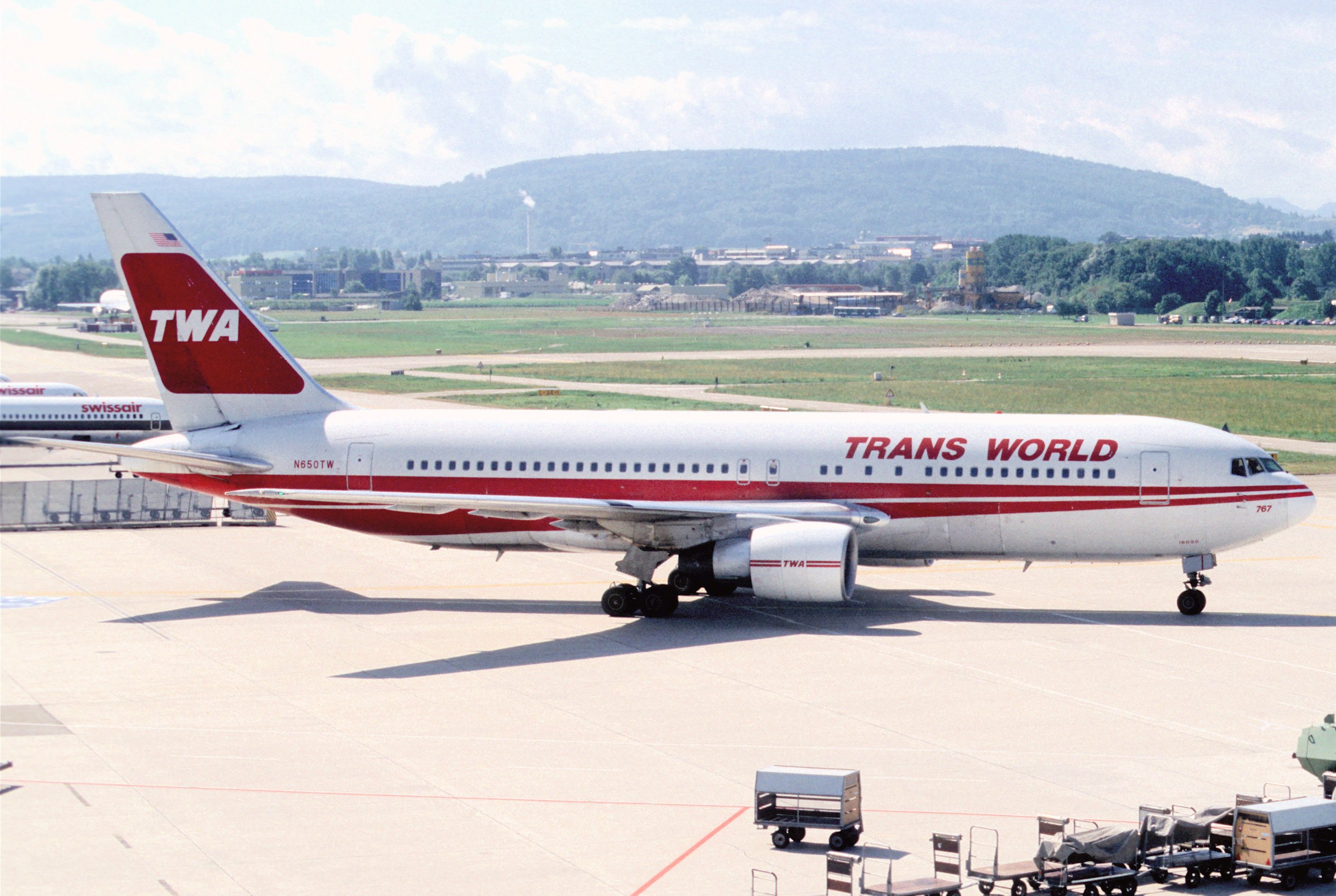 TWA Boeing 767-205ER; N650TW@ZRH;11.08.1994 BFE (5444799339)