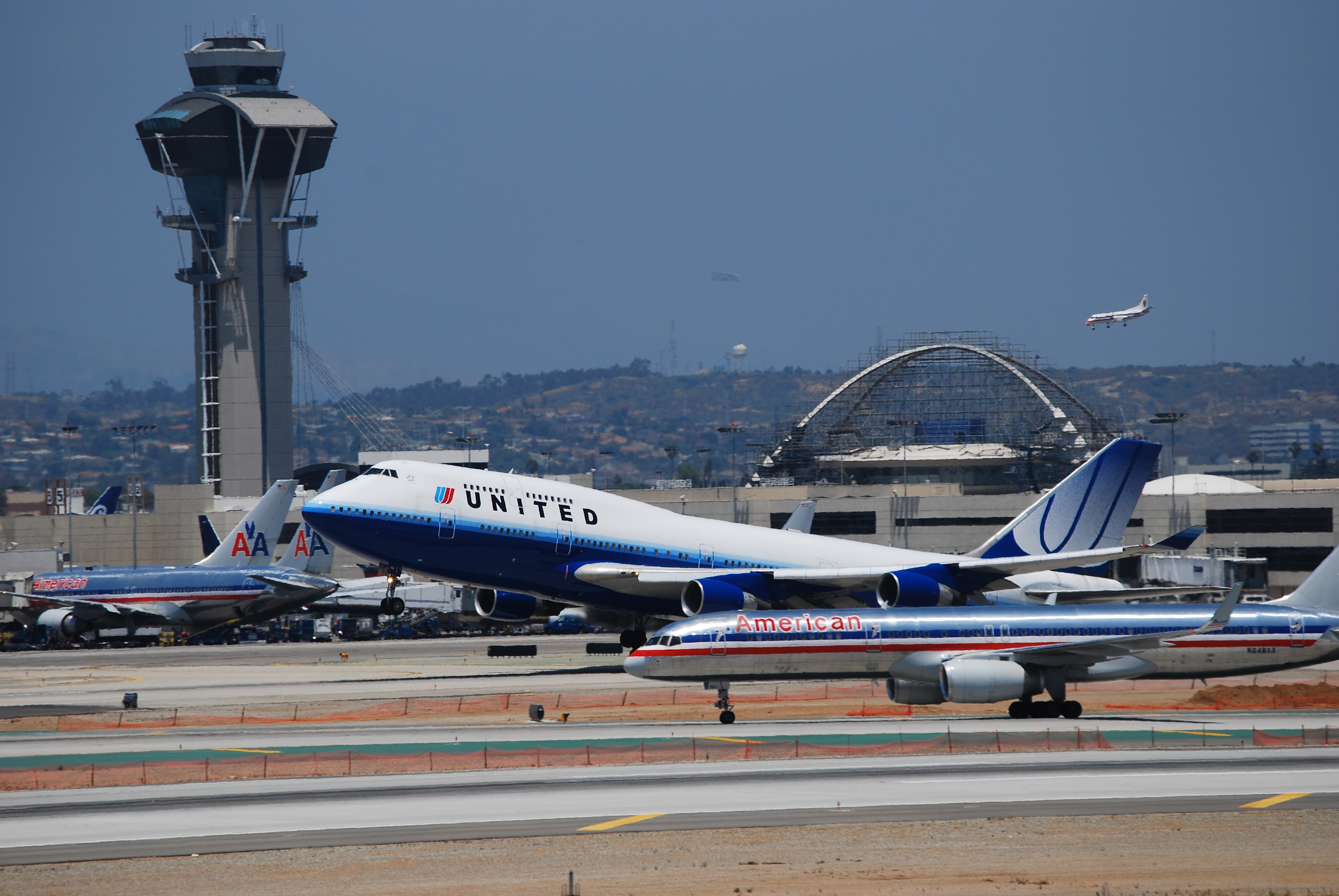 UNITED 747-400 (2539353561)