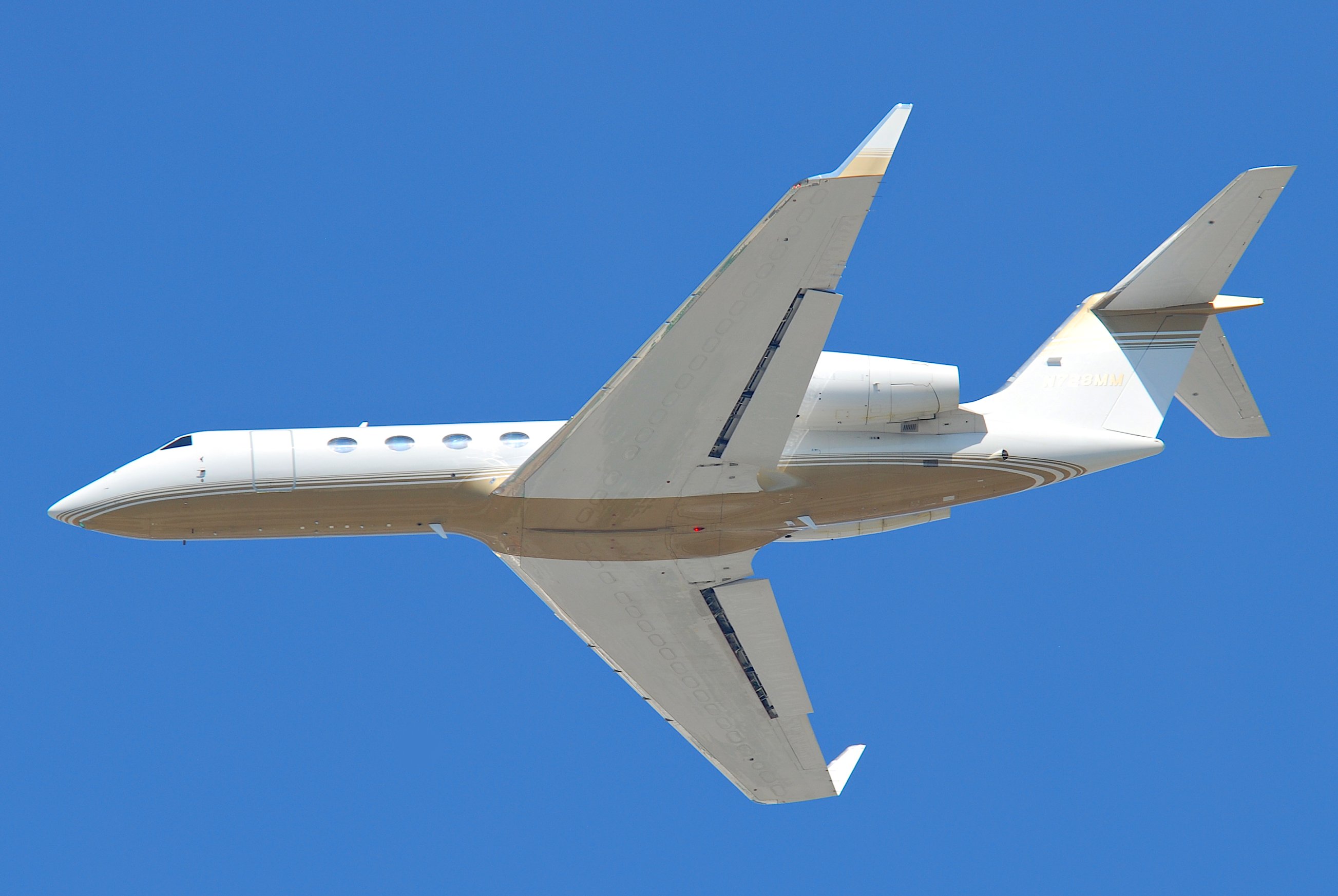 Untitled Gulfstream Aerospace G-IV-X Gulfstream G450; N728MM@LAX;10.10.2011 (6482273611)