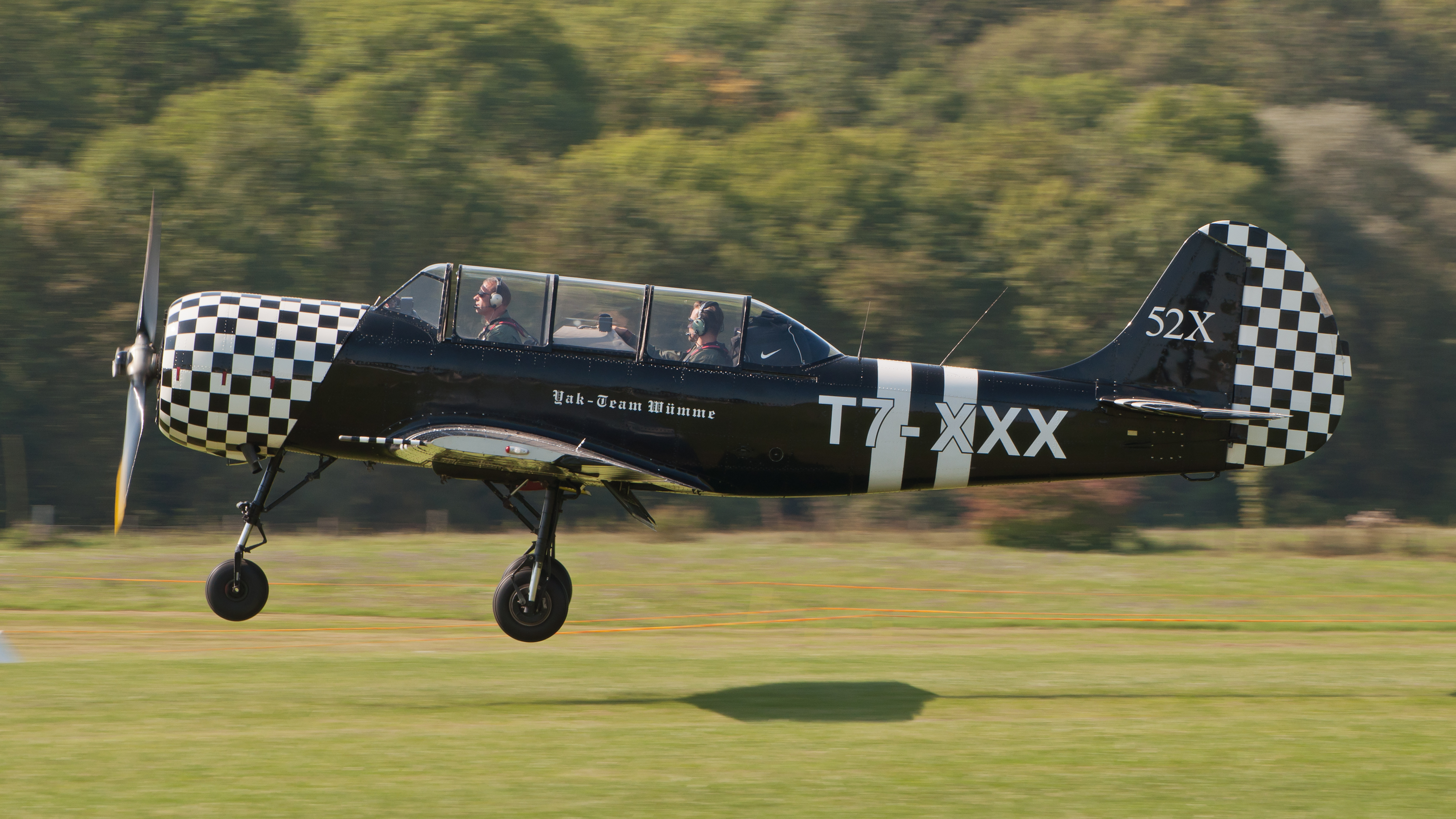 Yak 52 T7-XXX OTT 2013 01
