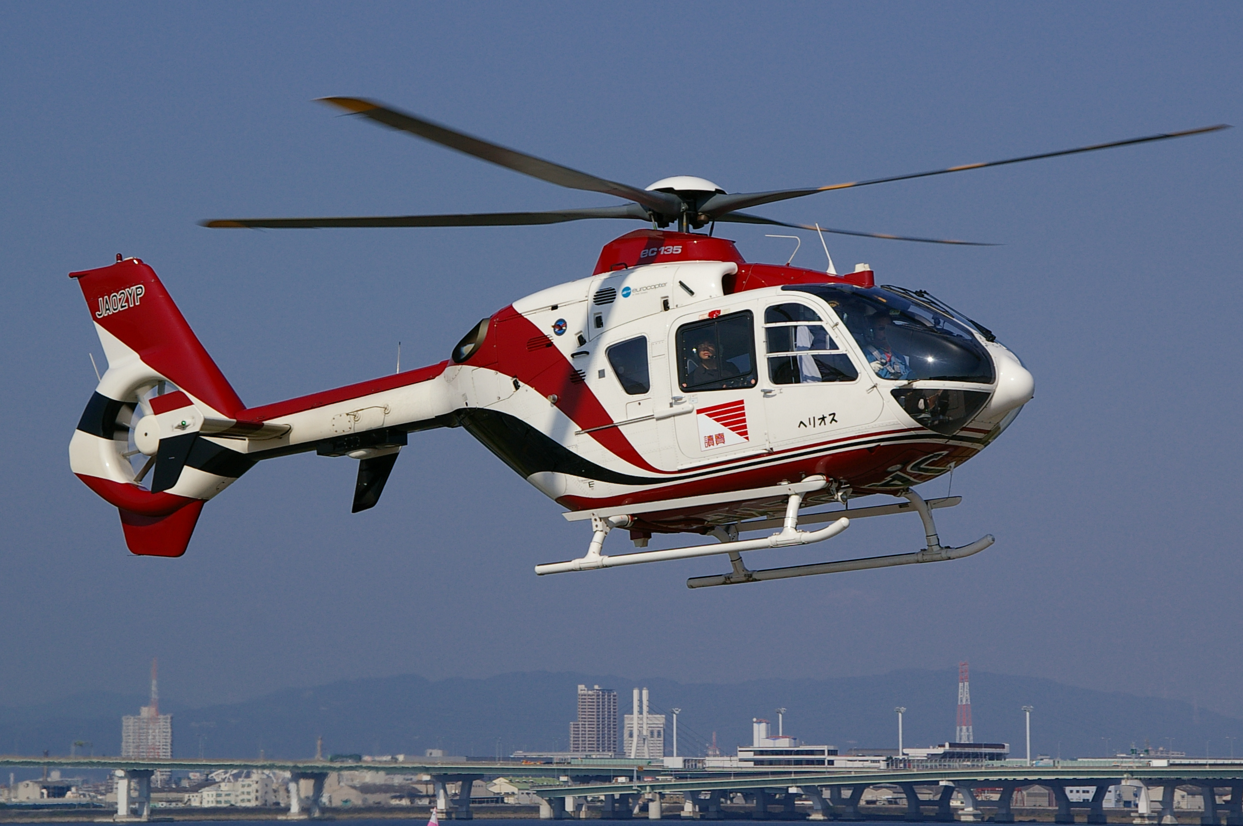 YSP EC135P2 JA02YP Maishima 20081018-001