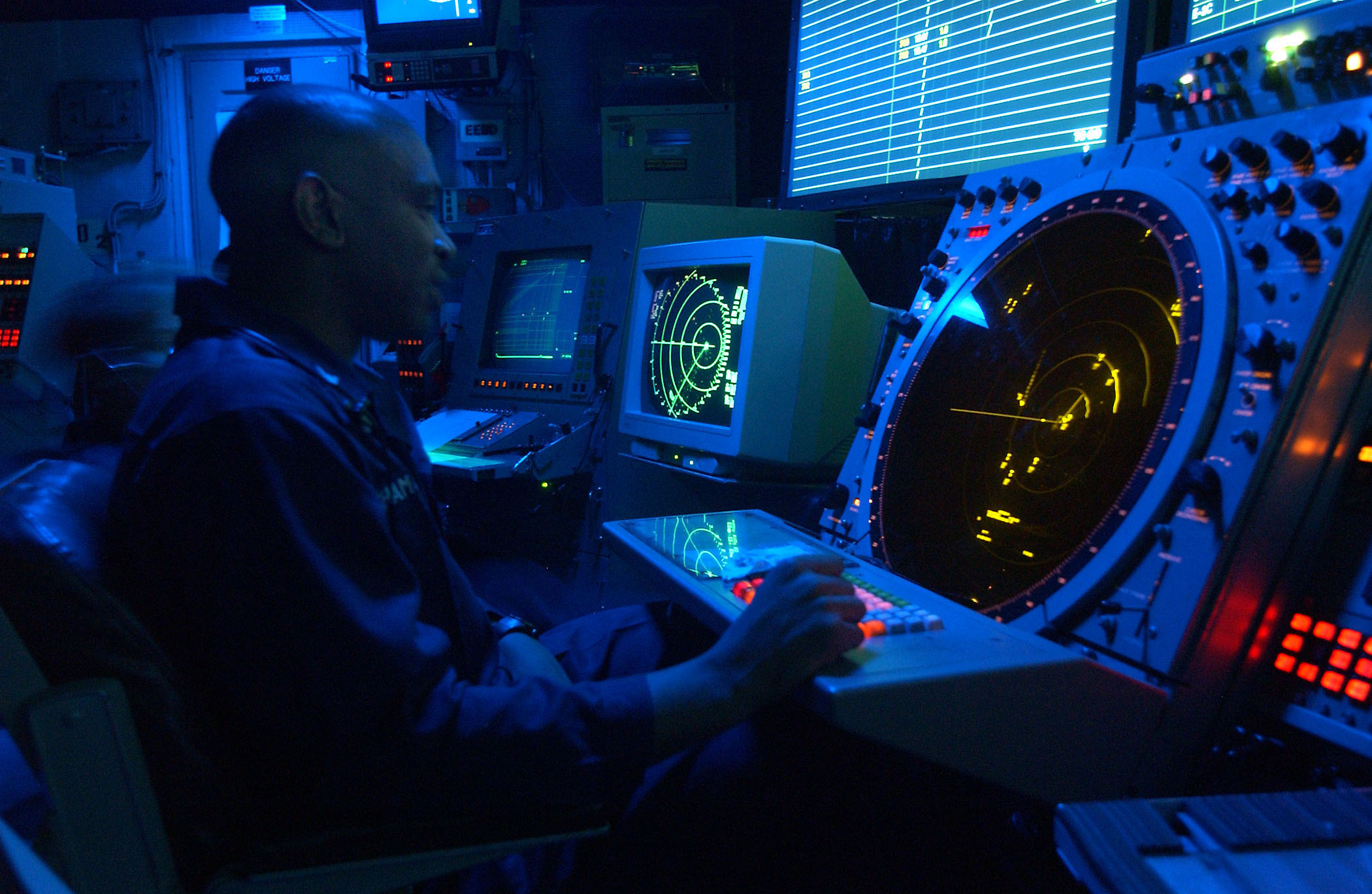 020106-N-1328C-508 Aircraft Controller