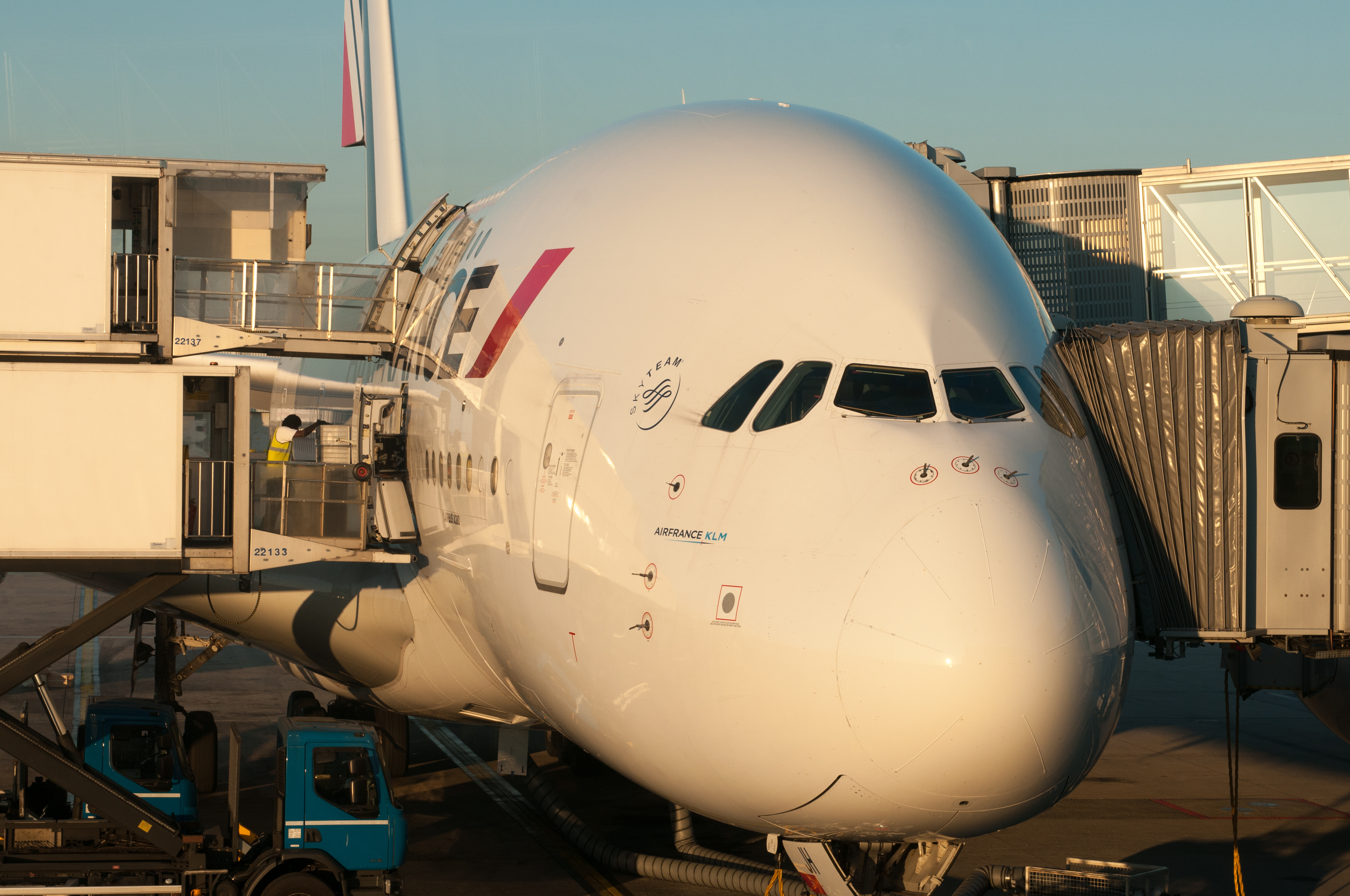 15-07-11-Flughafen-Paris-CDG-RalfR-N3S 8864