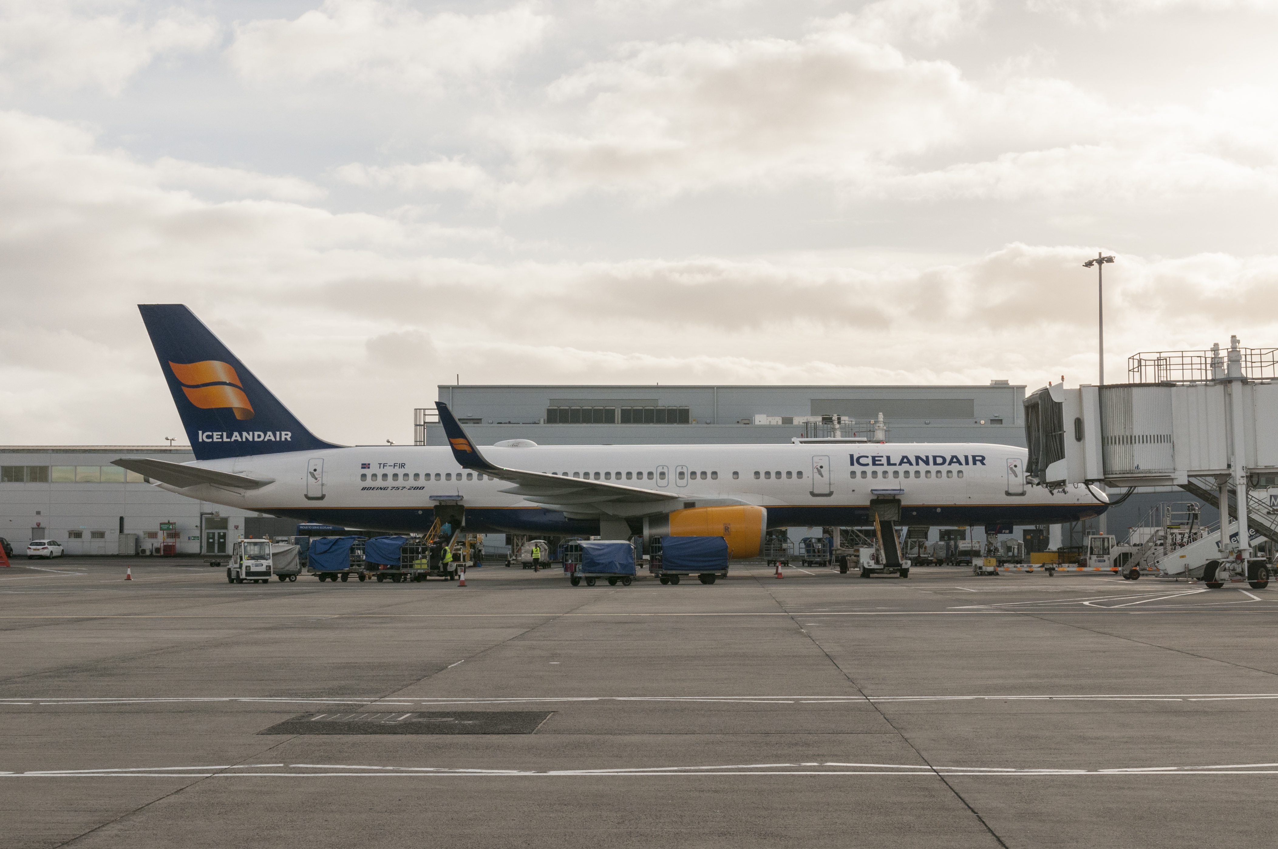 16-11-15-Glasgow Airport-RR2 6993