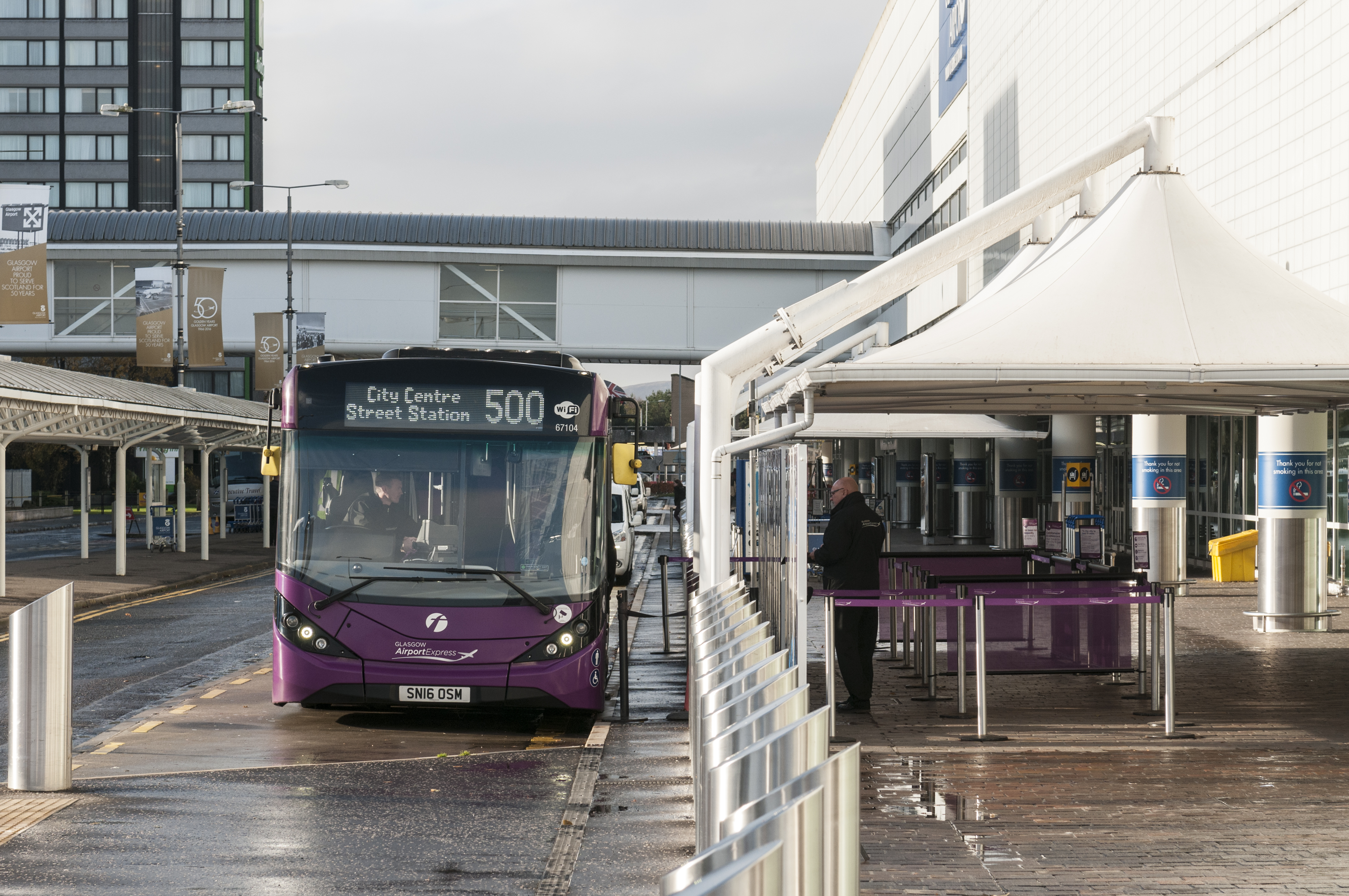 16-11-16-Glasgow Airport Express-RR2 7304