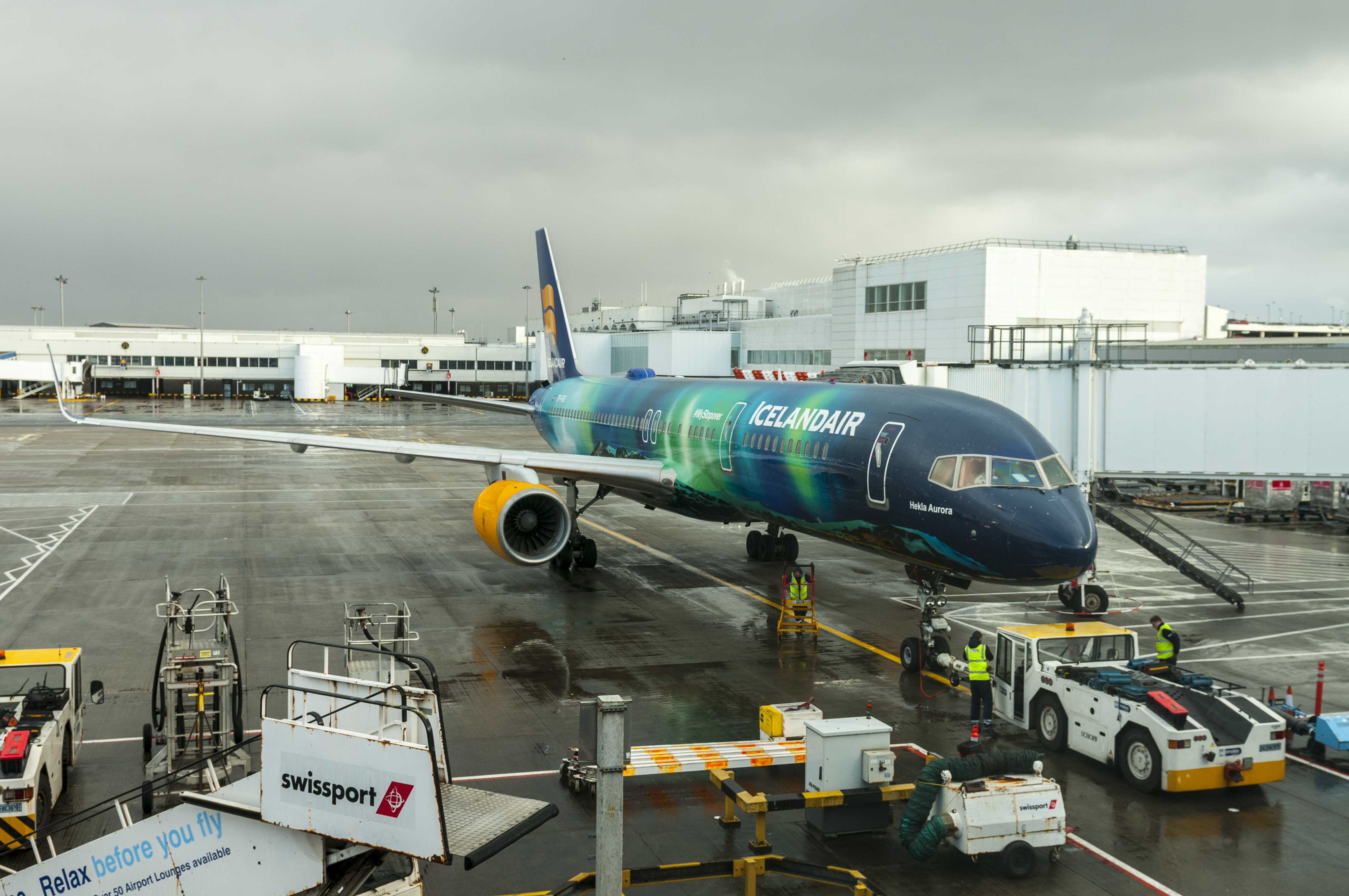 16-11-16-Glasgow International Airport-Flugzeugaufnahme-RR2 7332