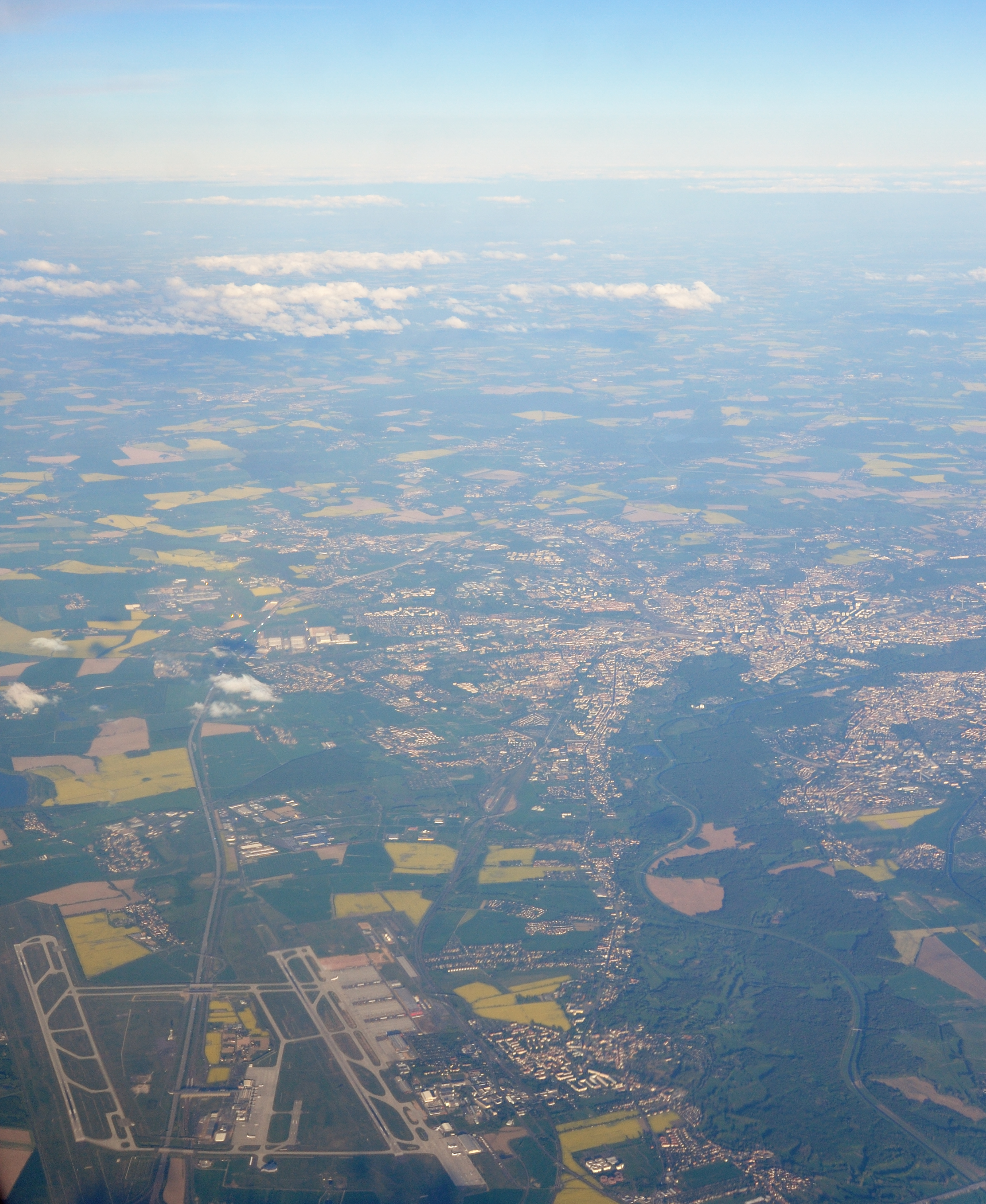 2011-05-01 19-00-24 Germany Sachsen-Anhalt Dieskau