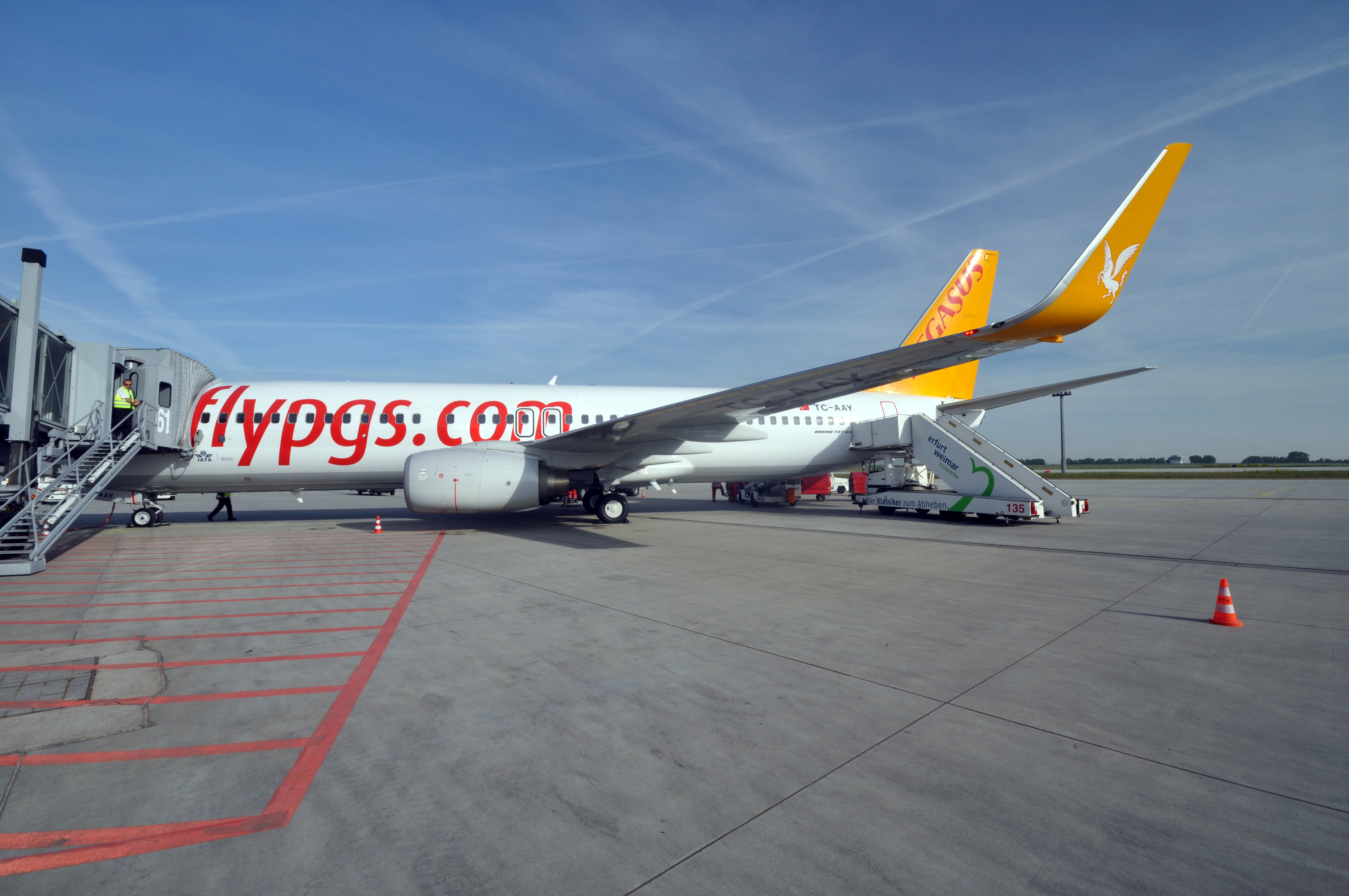 2011-05-18-flughafen-erfurt-by-RalfR-06