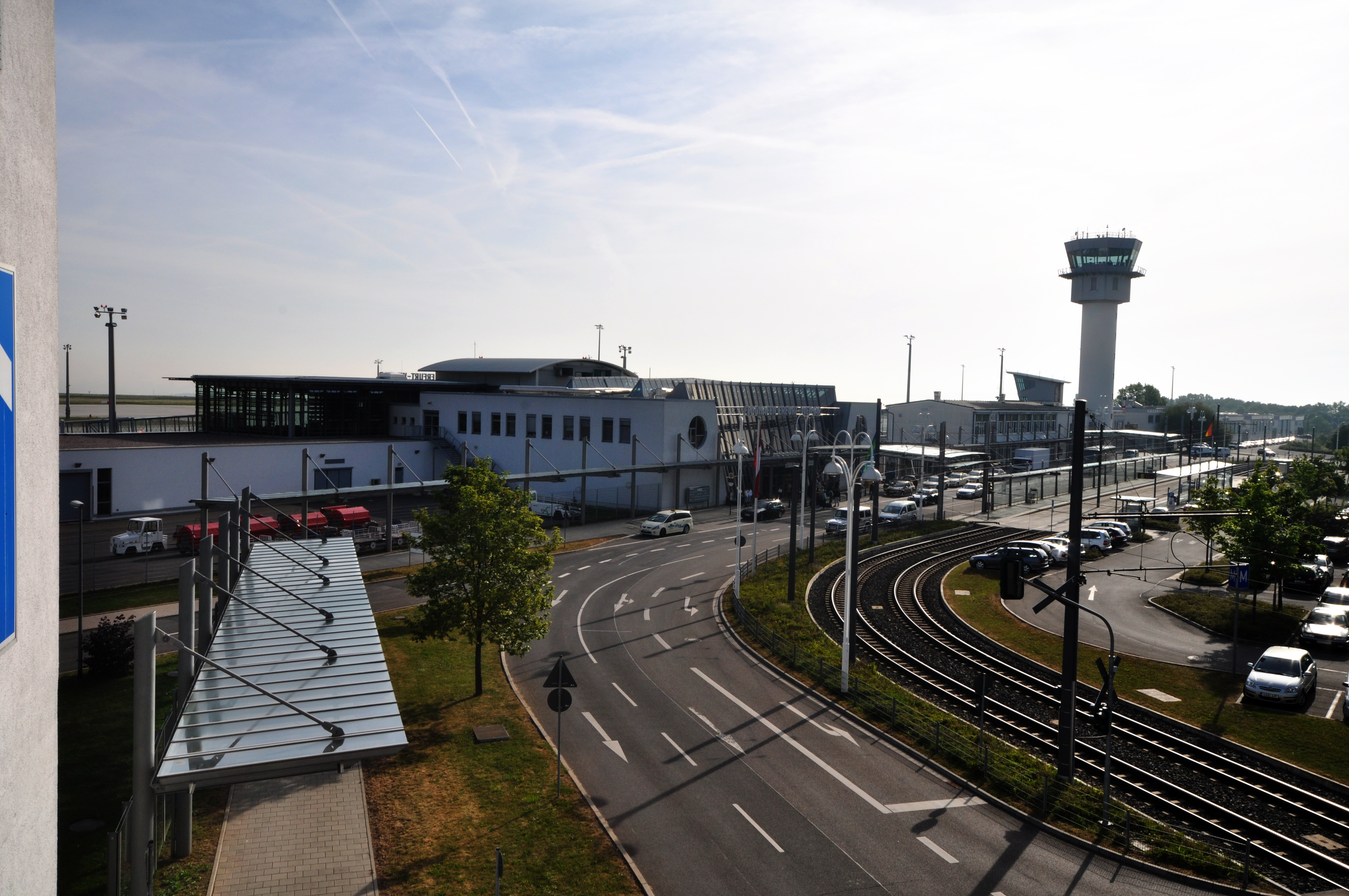2011-05-18-flughafen-erfurt-by-RalfR-22