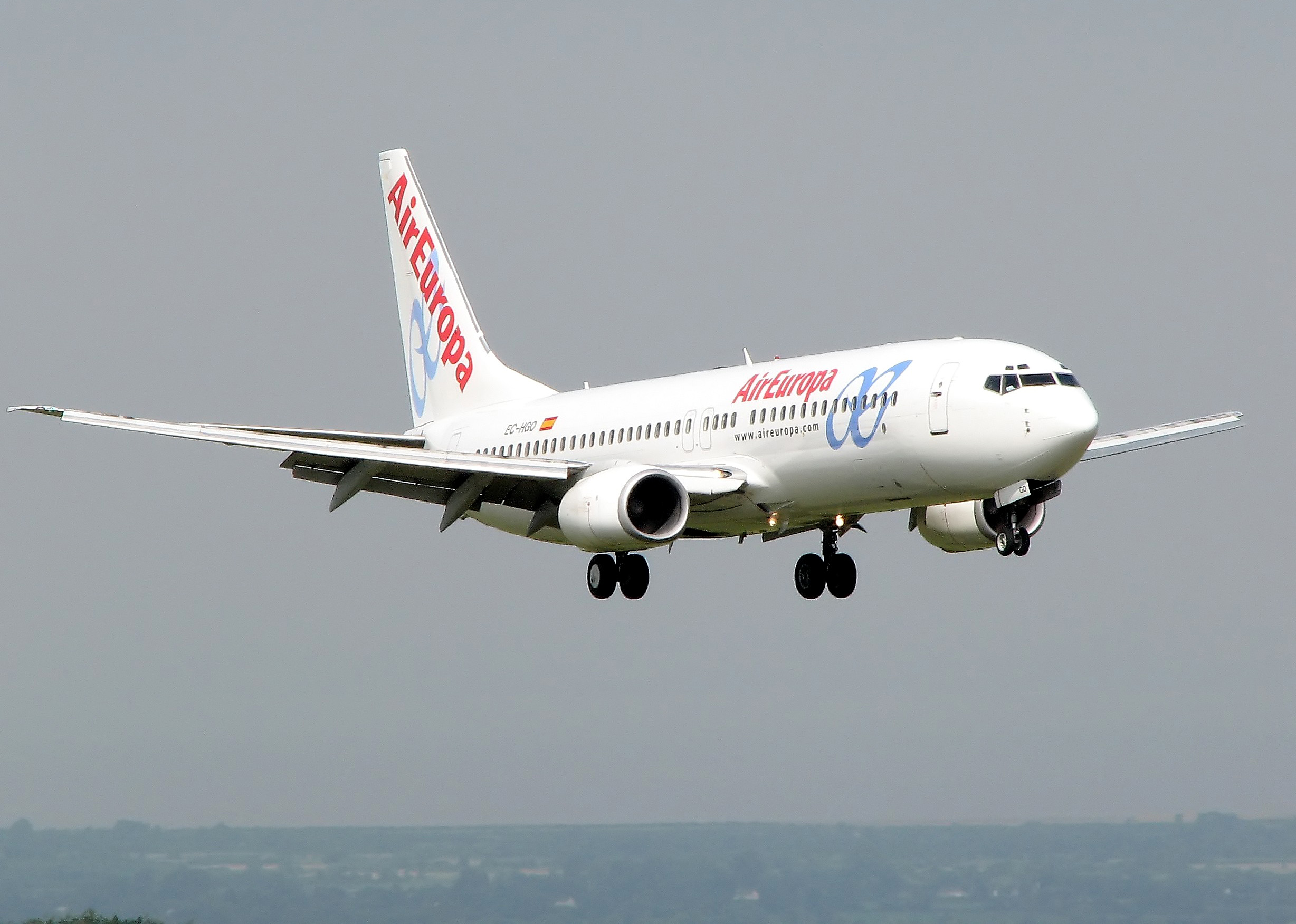 Air.europa.b737-800.ec-hgo.arp