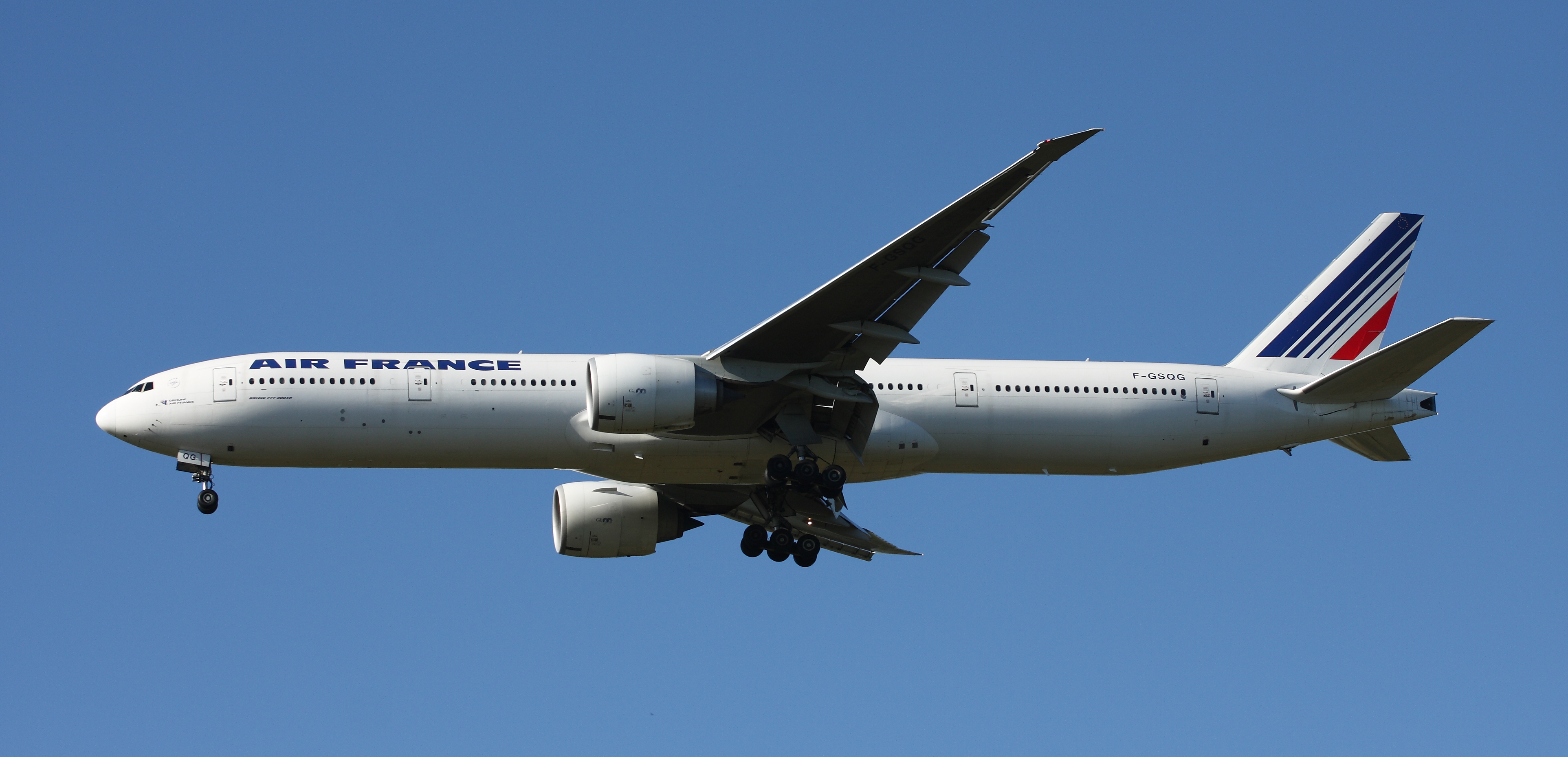 Air France B777-328ER F-GSQG Ezeiza