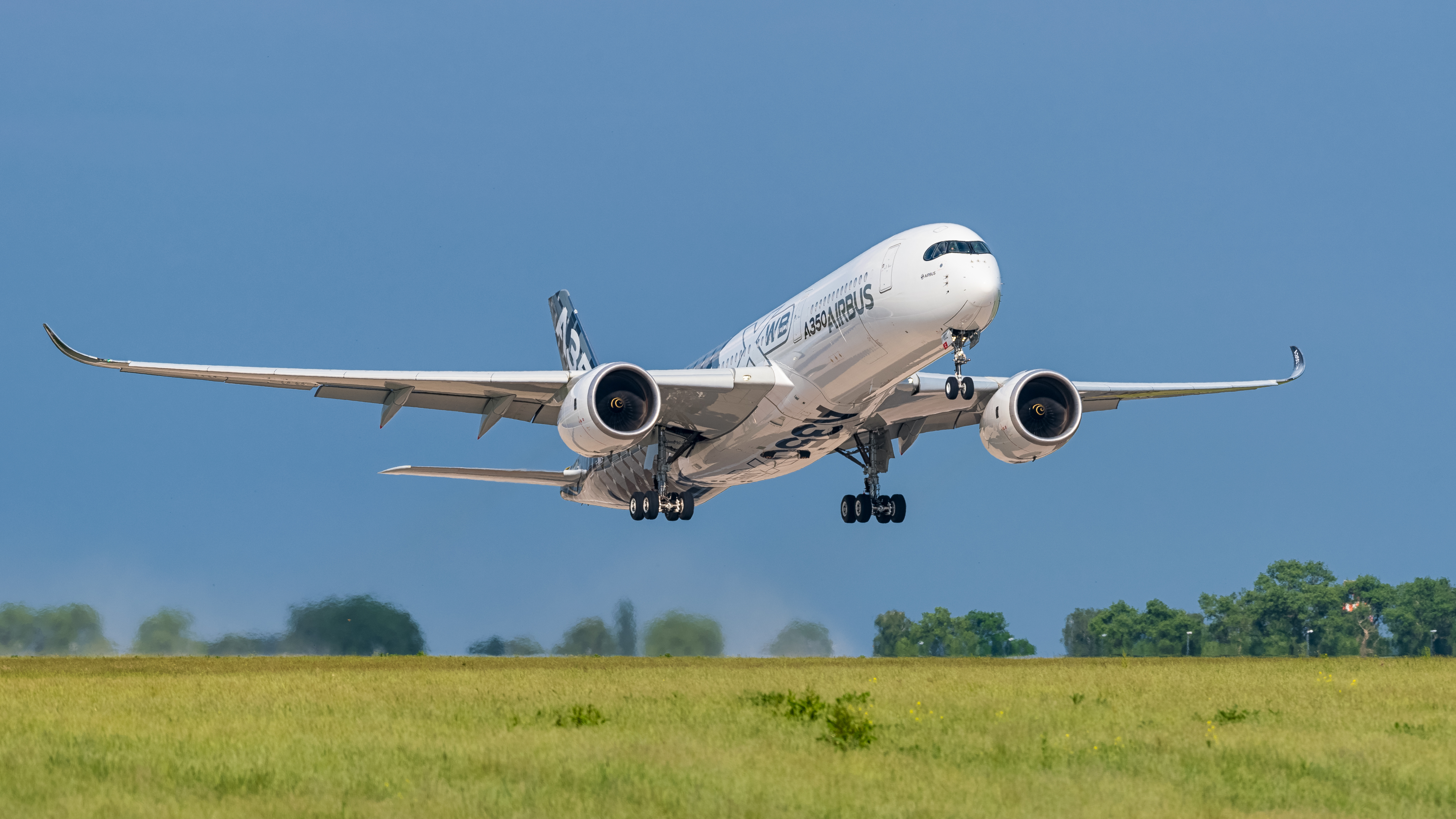 Airbus A350-941 F-WWCF MSN002 ILA Berlin 2016 17